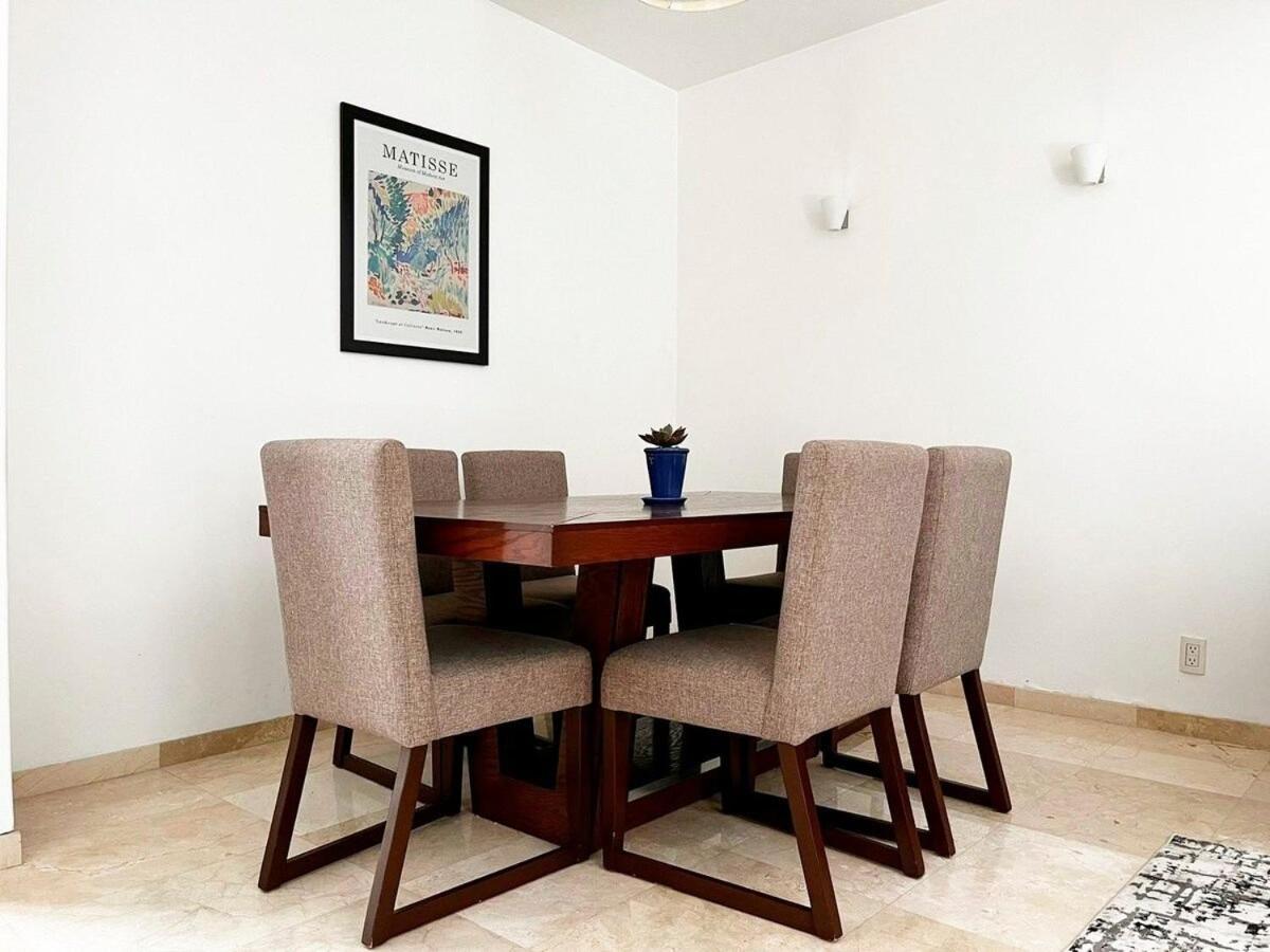 Condesa Residence Amsterdam 103 Sunny 1Bed 1Bath on Amsterdam AV — Mexico City