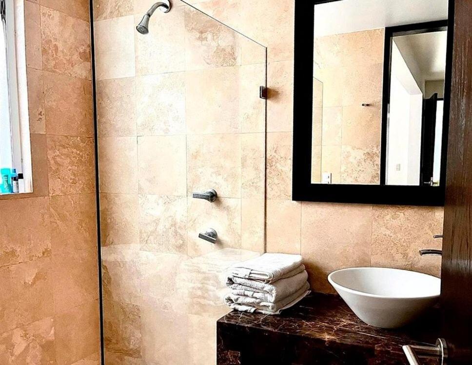 Condesa Residence Amsterdam C Stylish 1 Bedroom, 1 Bathroom Gem on Amsterdam Avenue photo 2