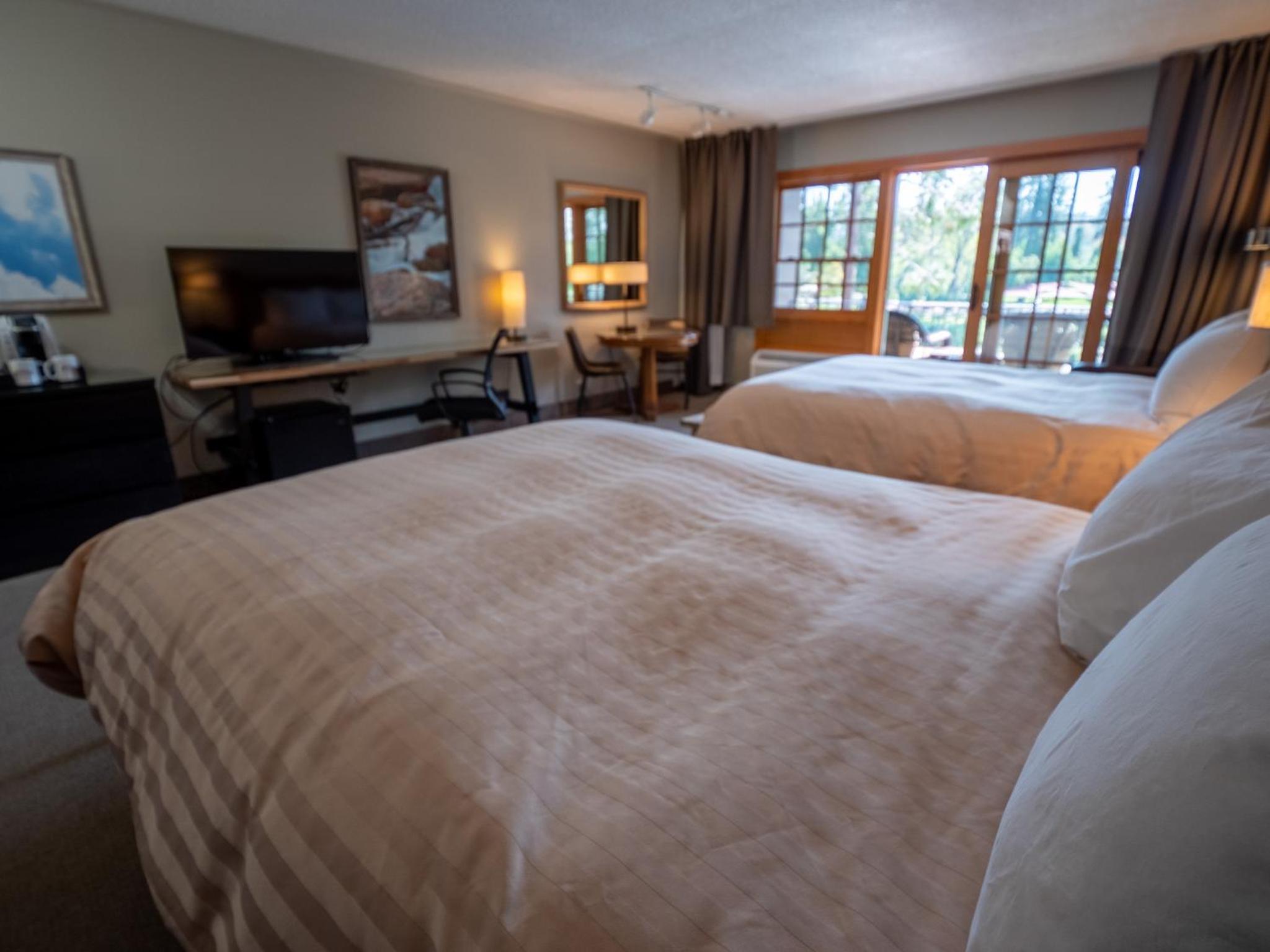 The Lodge at Riverside