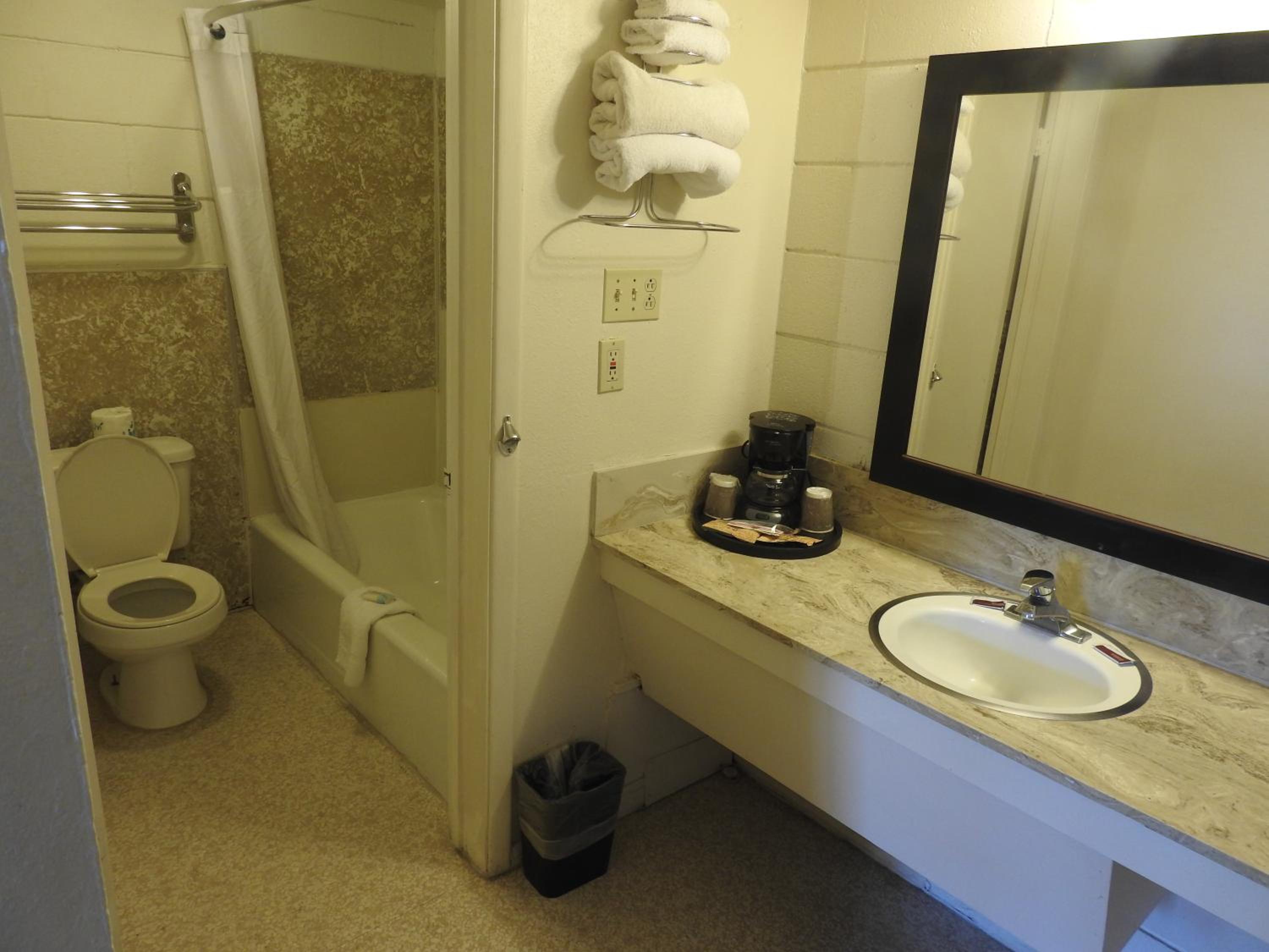 Economy Inn