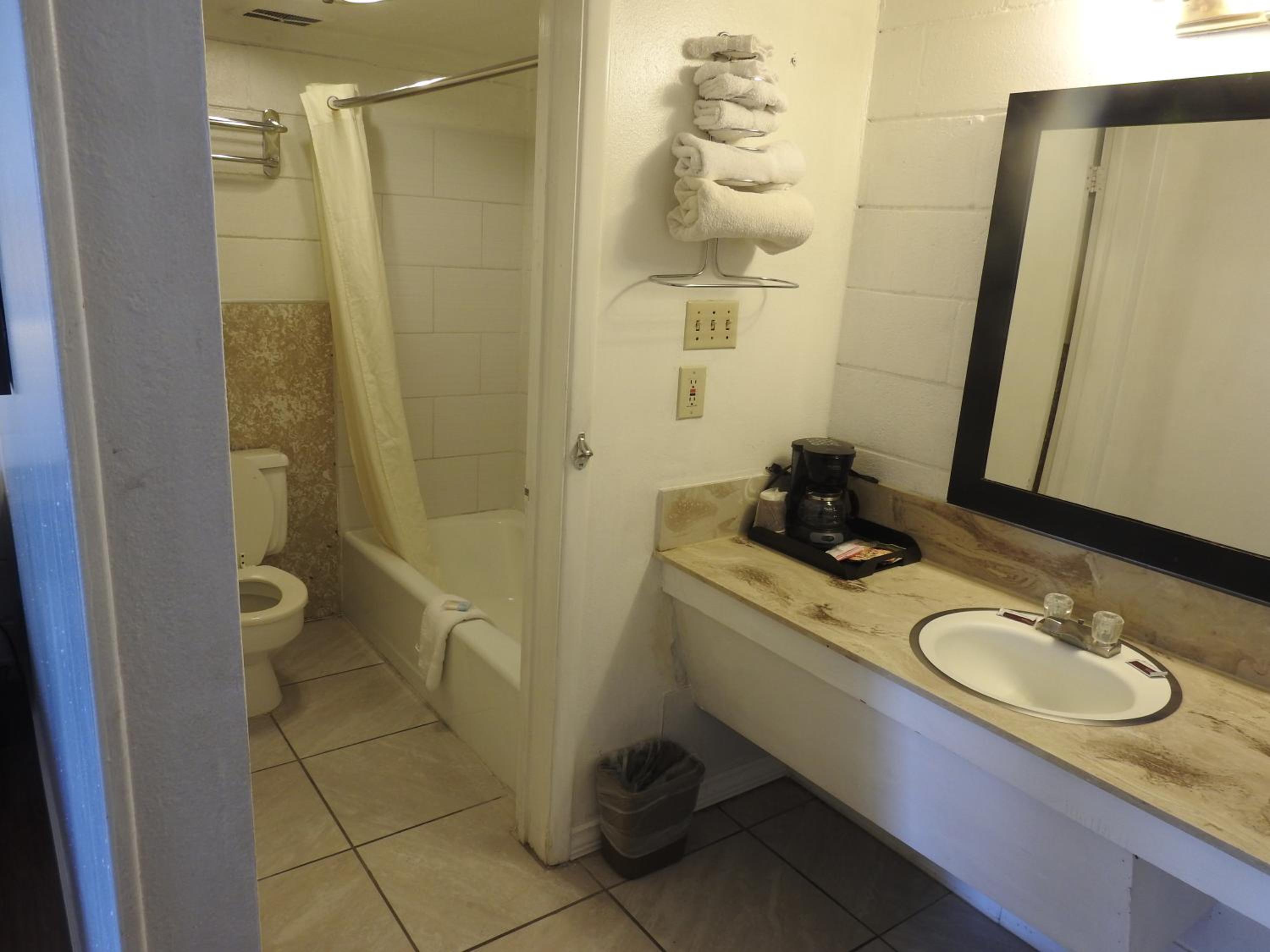Economy Inn