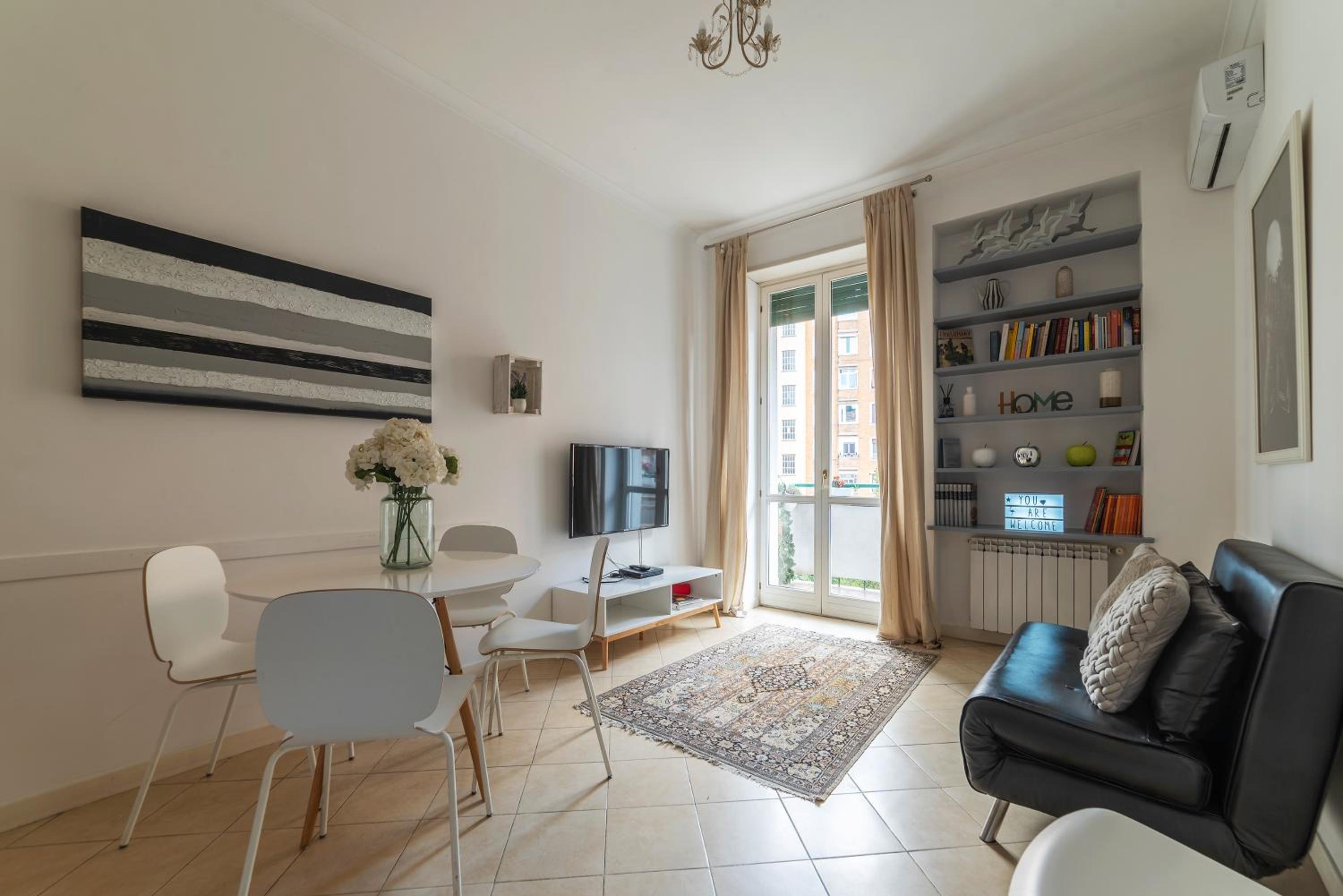 Vatican Corner Family Apartment