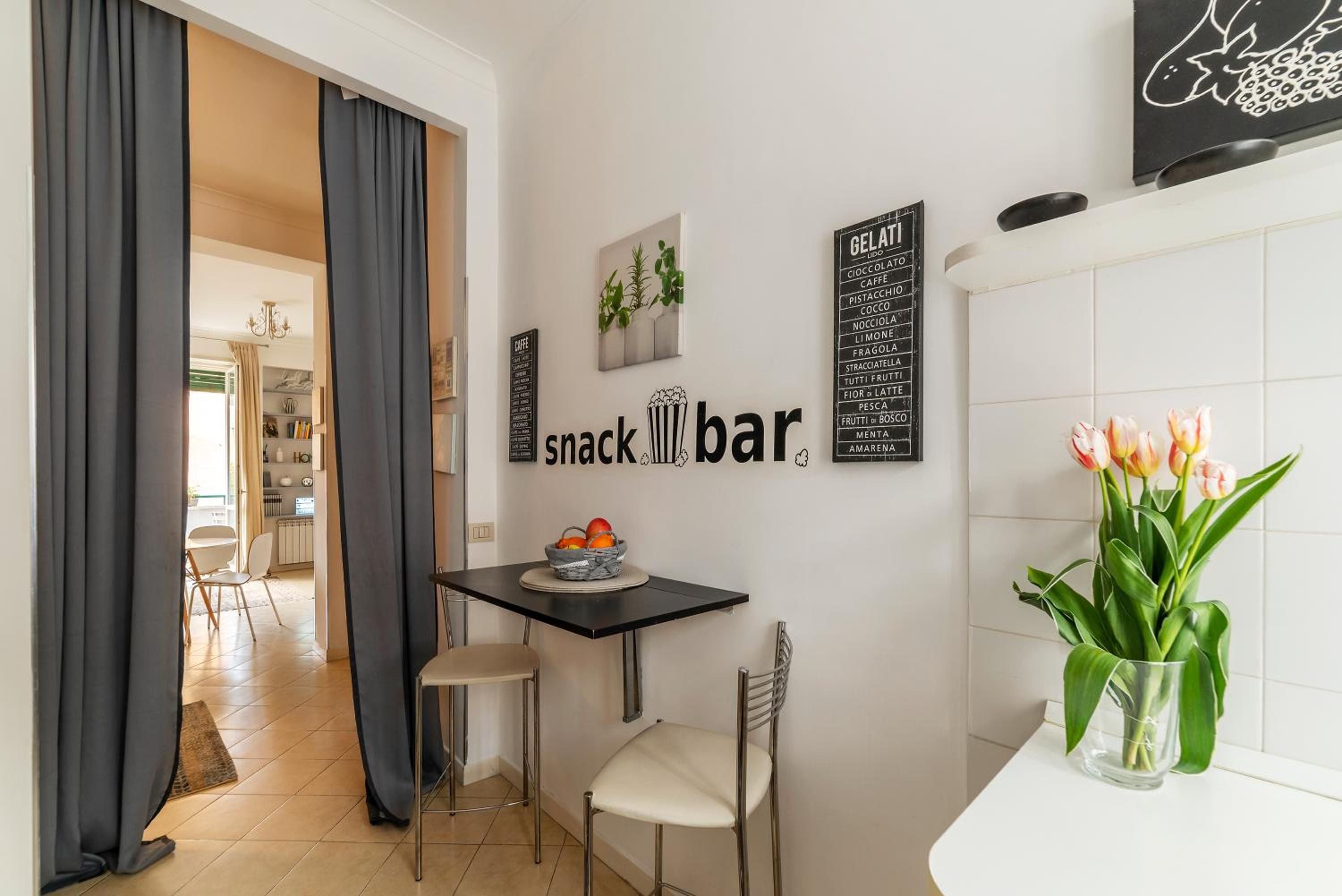 Vatican Corner Family Apartment