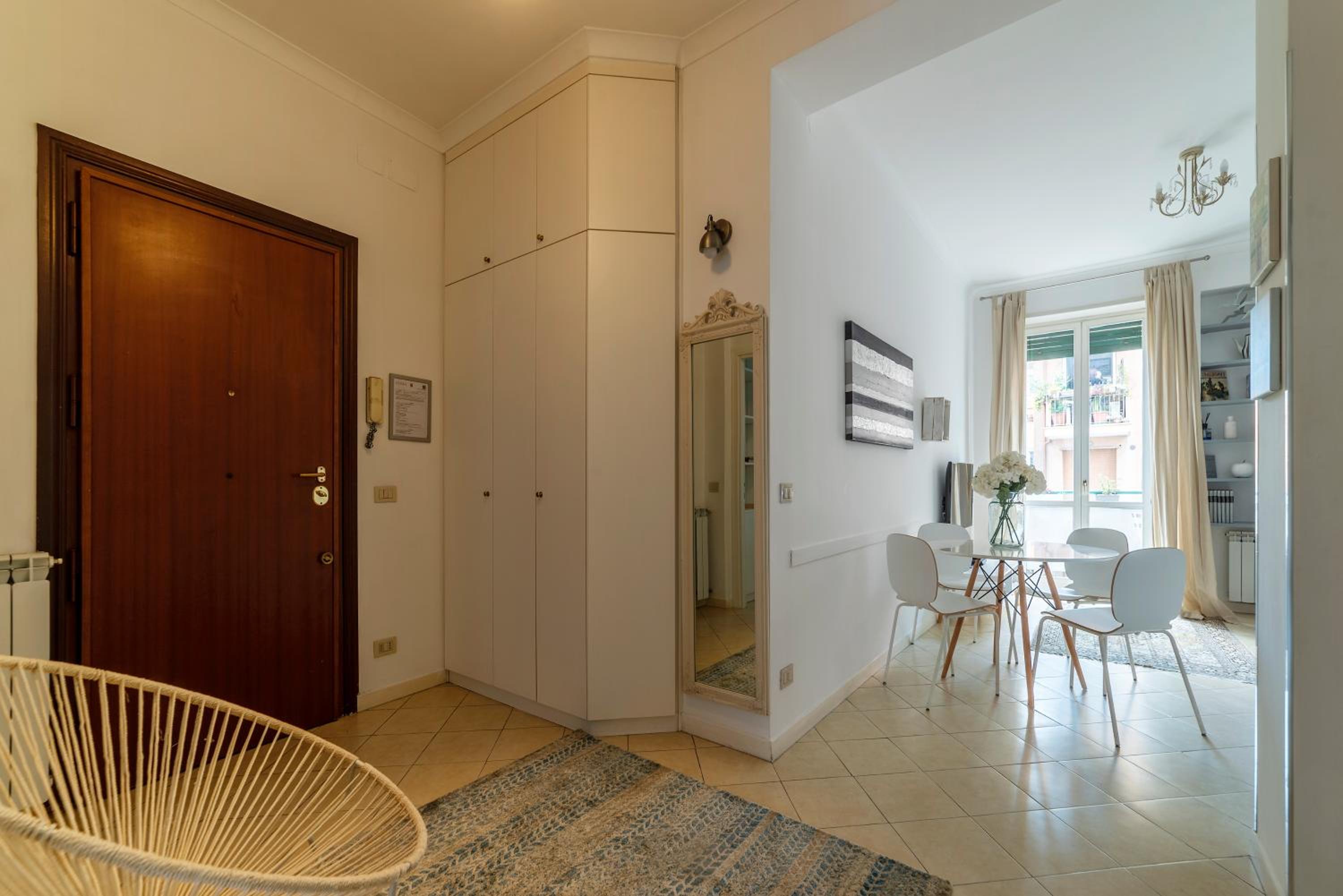 Vatican Corner Family Apartment