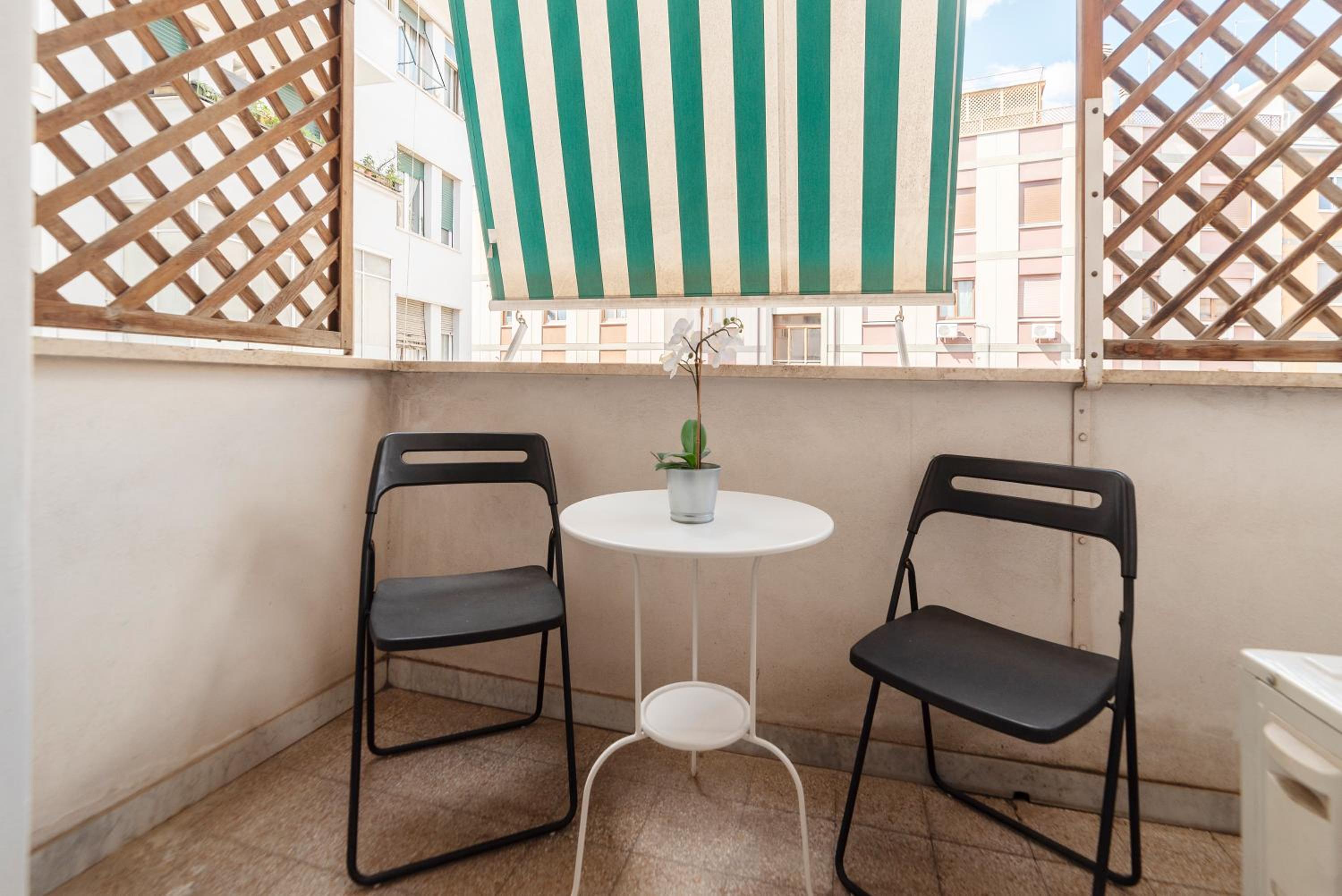 Vatican Corner Family Apartment