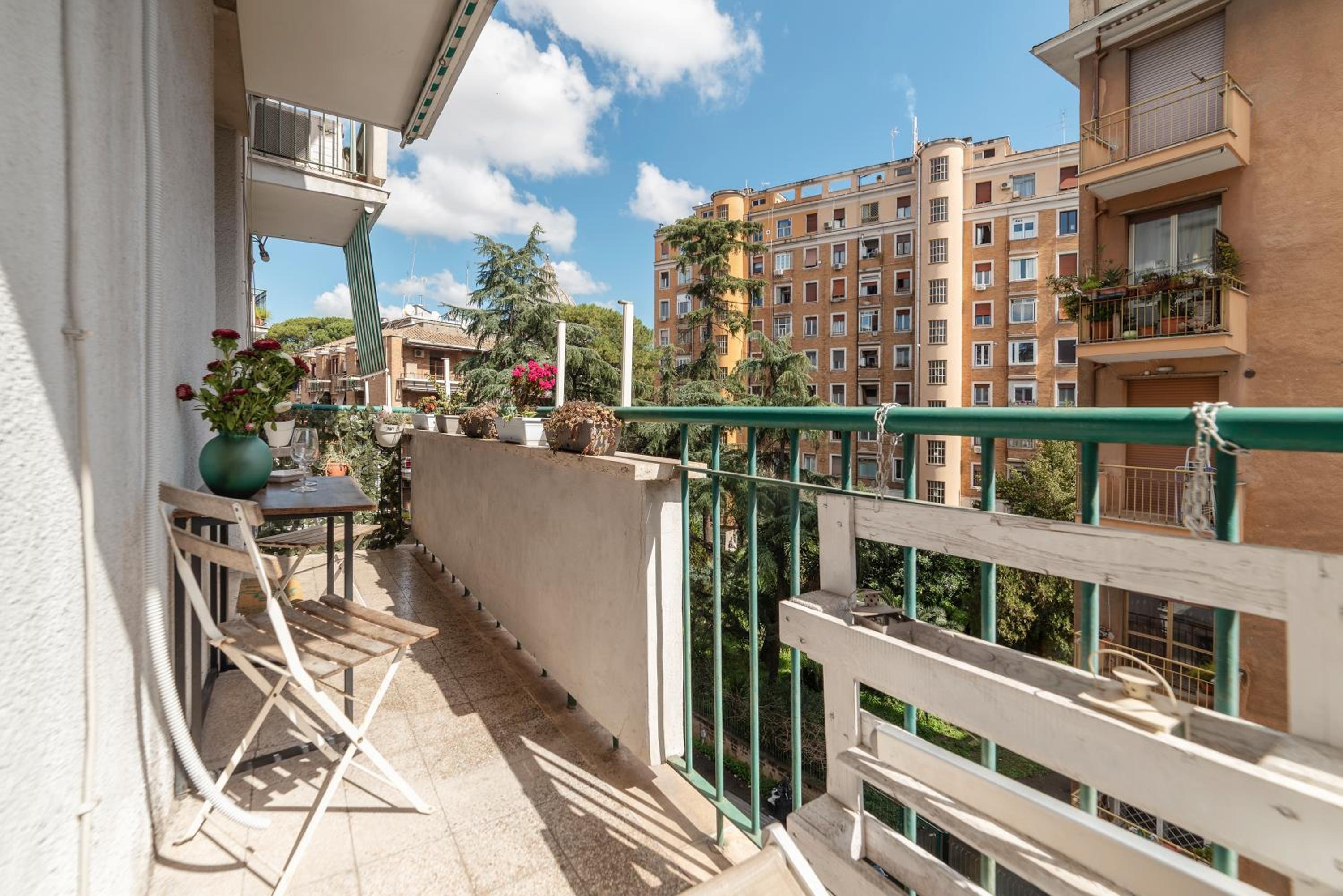 Vatican Corner Family Apartment