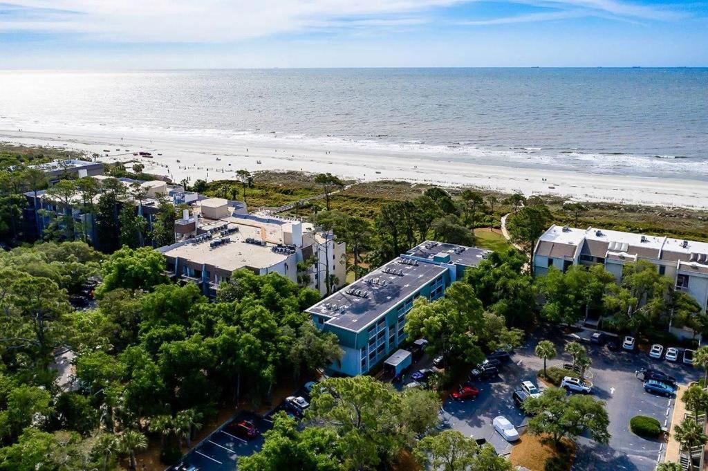 Master Bed w K Guest room w double bed & Bunk Beds Bikes & Beach Gear included view 5