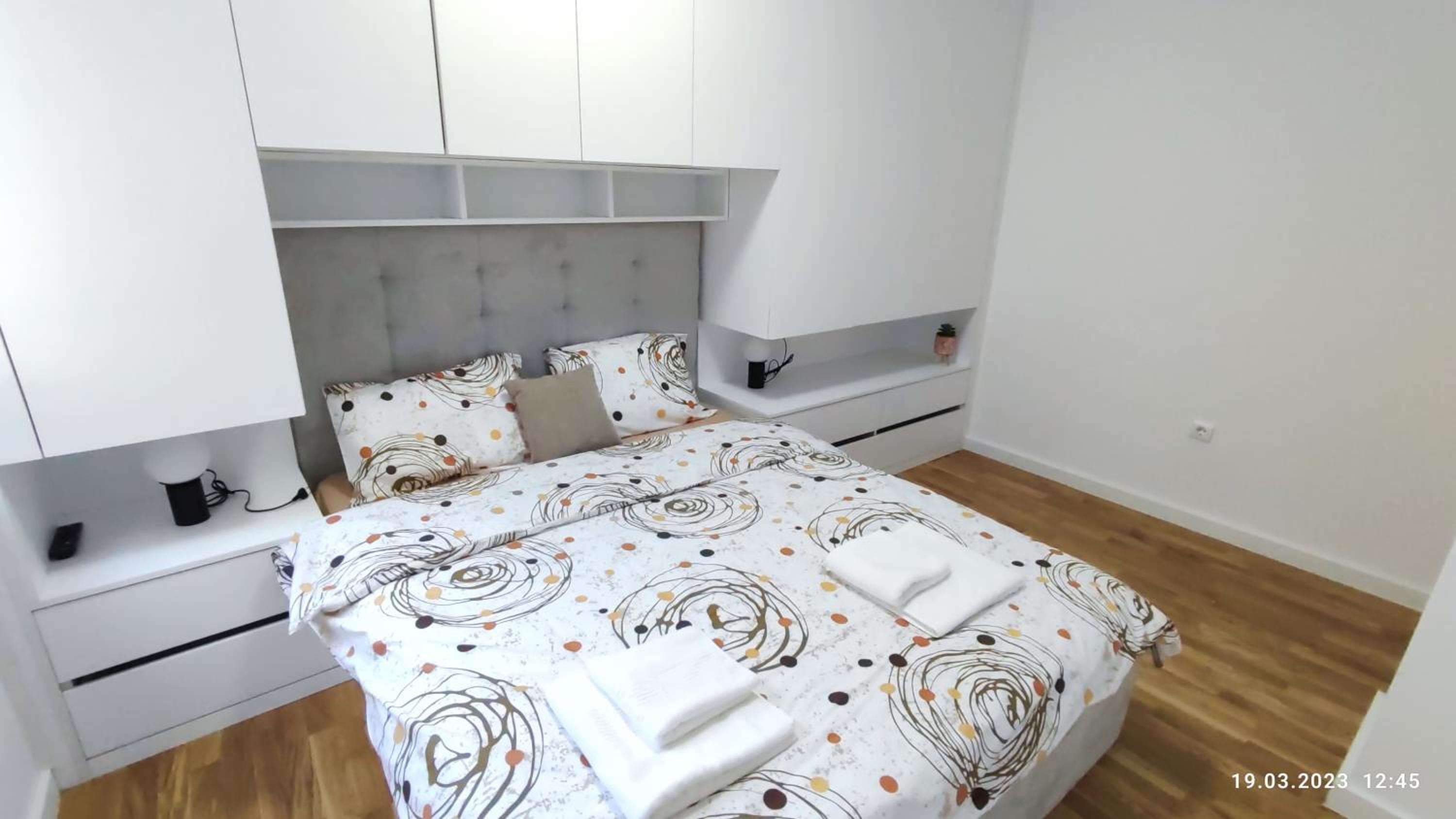 Apartments LORA in Bonila