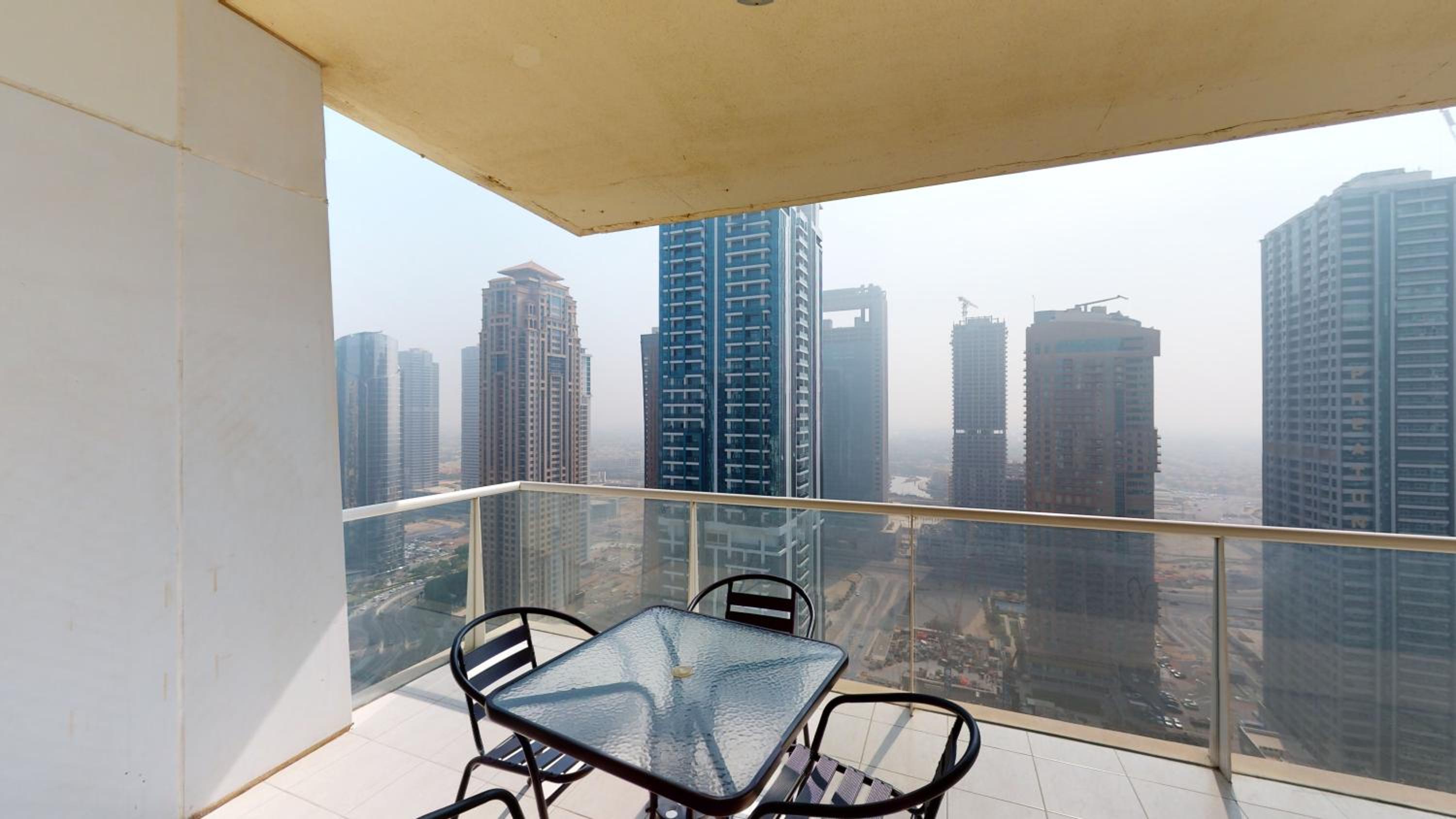 LV38 - Elegant 2BHK in Lake View Tower