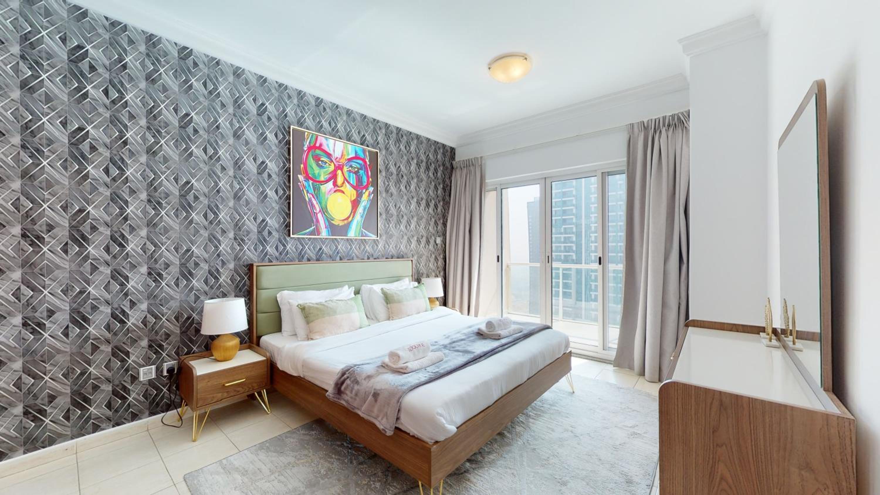 LV38 - Elegant 2BHK in Lake View Tower