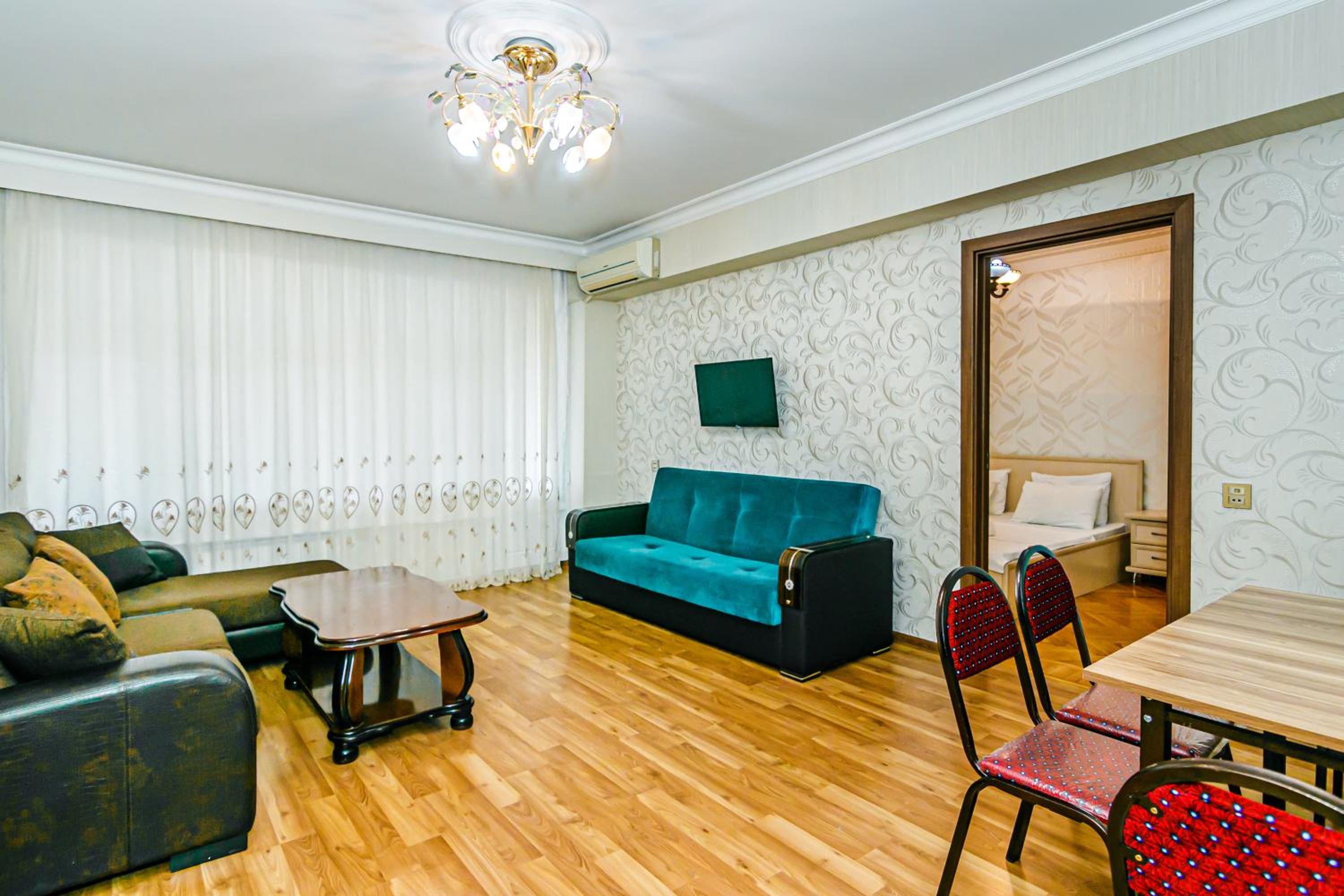 Deluxe Apartment 251
