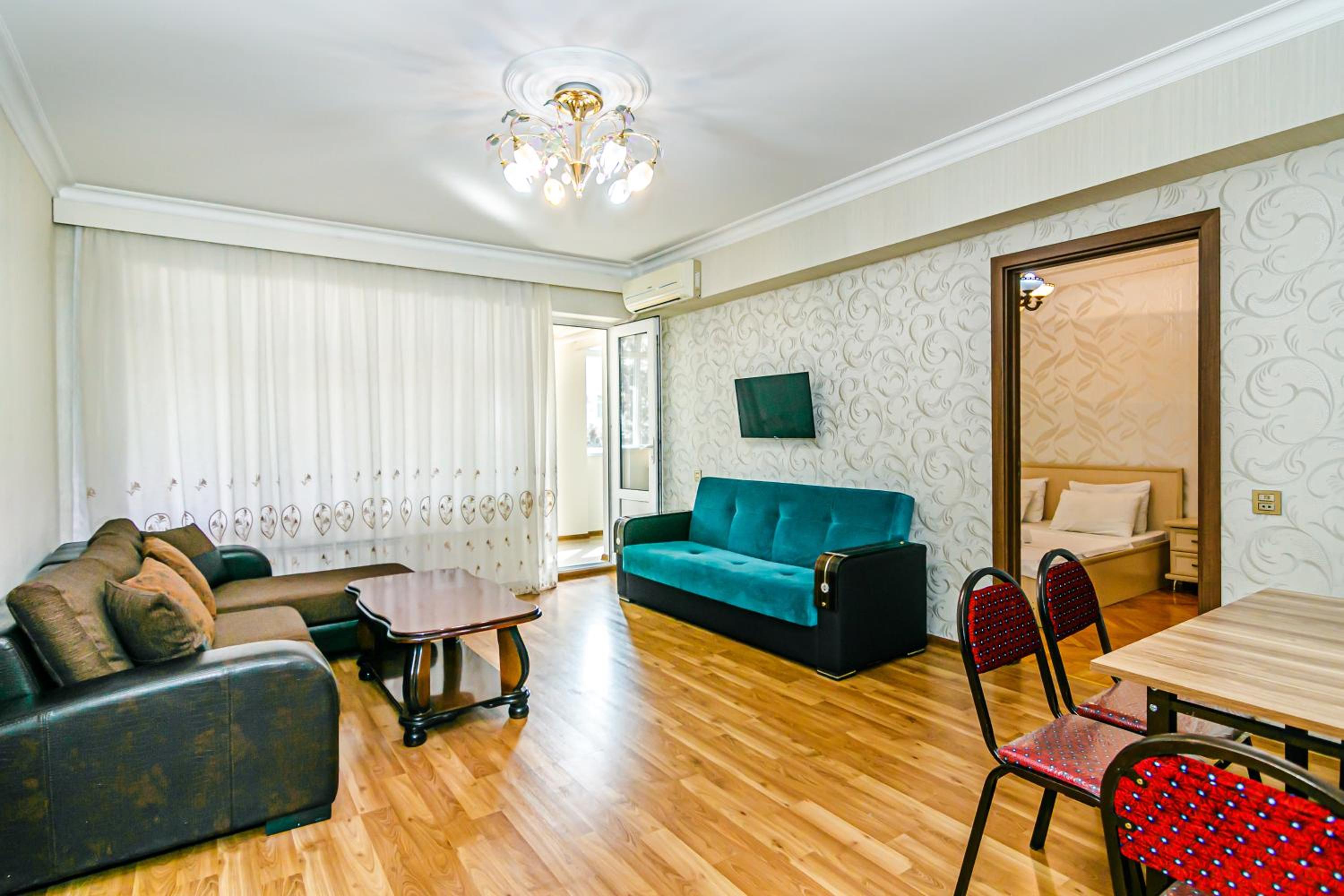 Deluxe Apartment 251