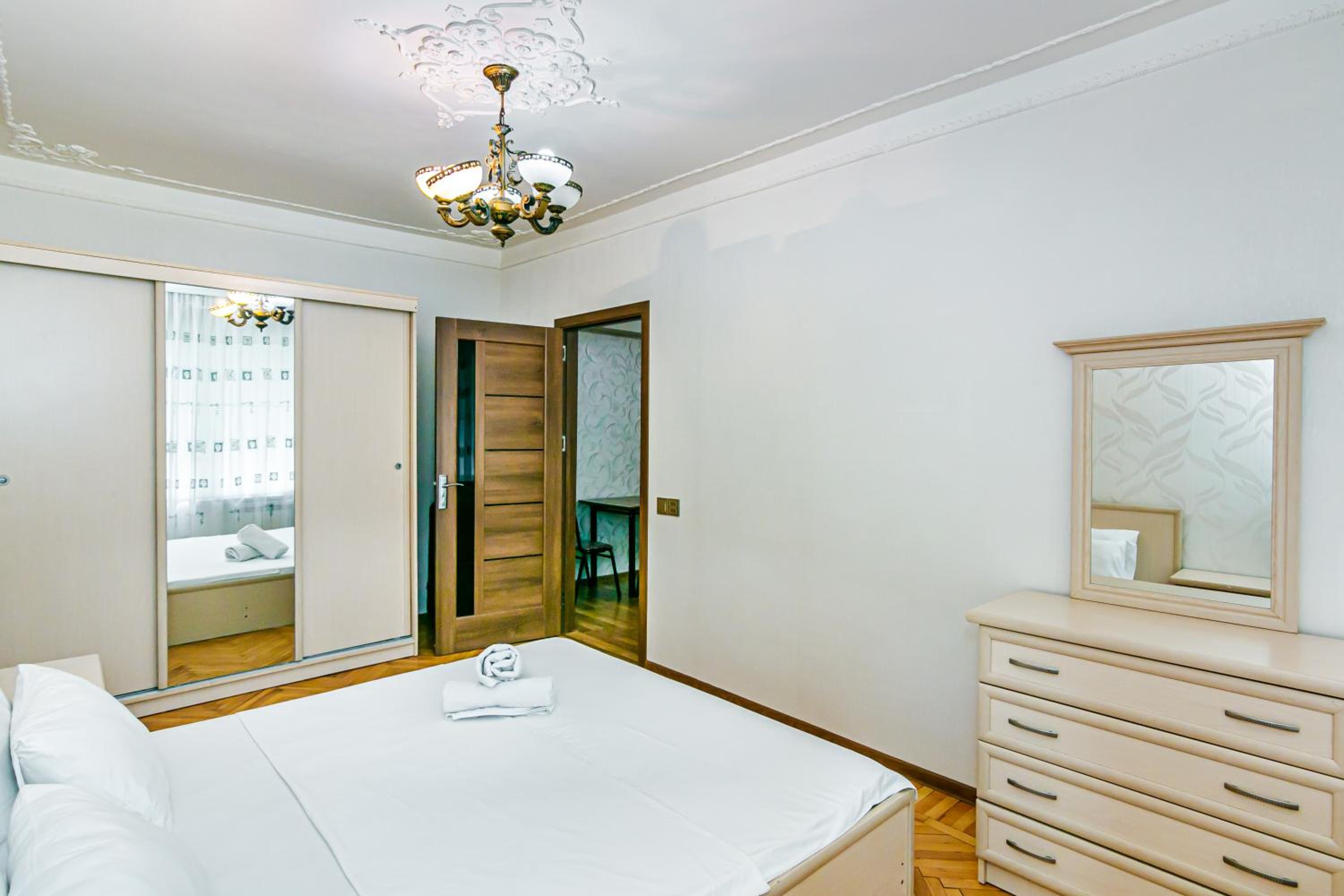 Deluxe Apartment 251
