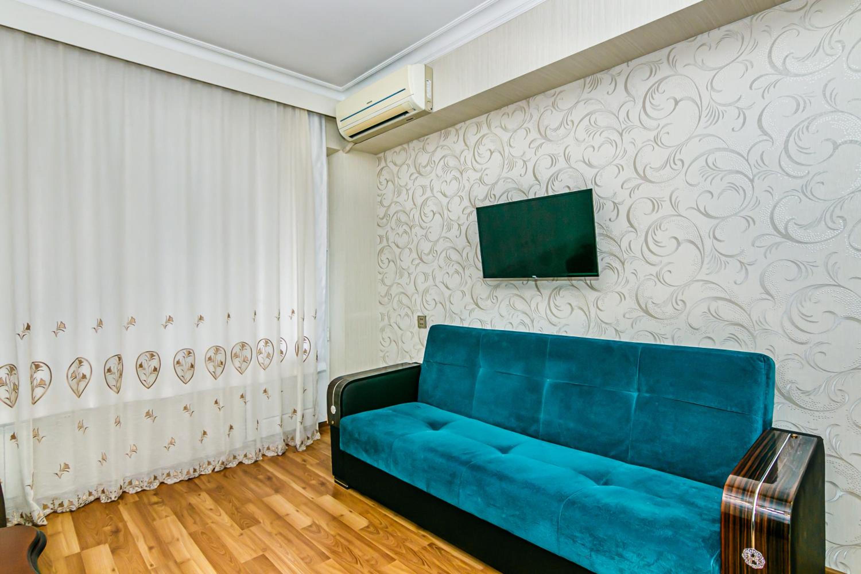 Deluxe Apartment 251
