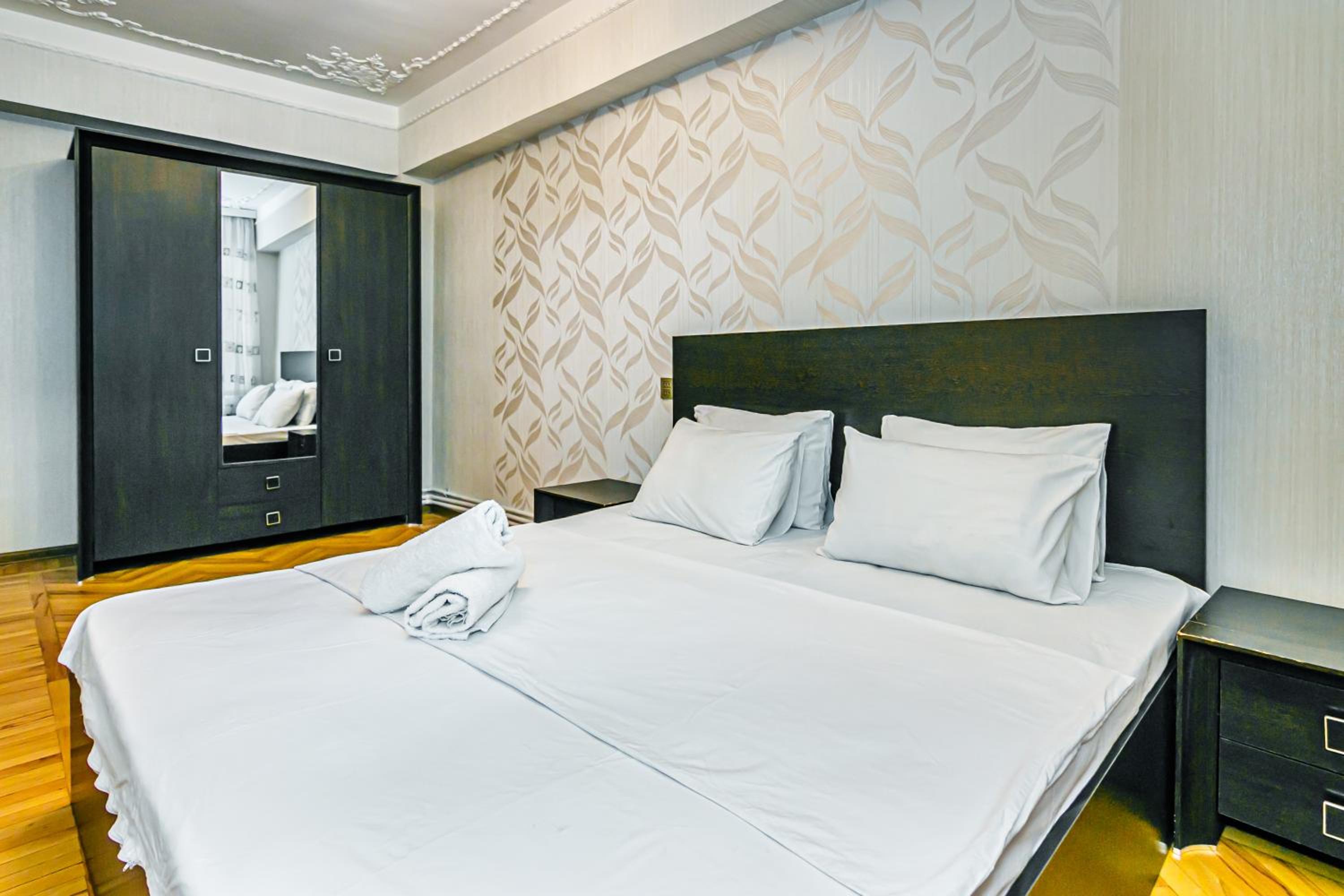 Deluxe Apartment 251