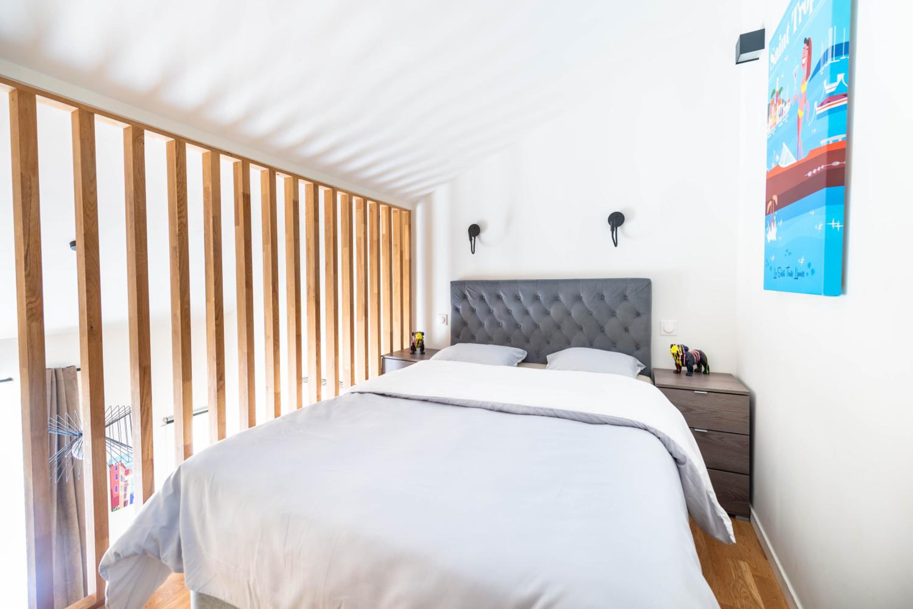 Central Lamartine Flat - Brand New photo 3