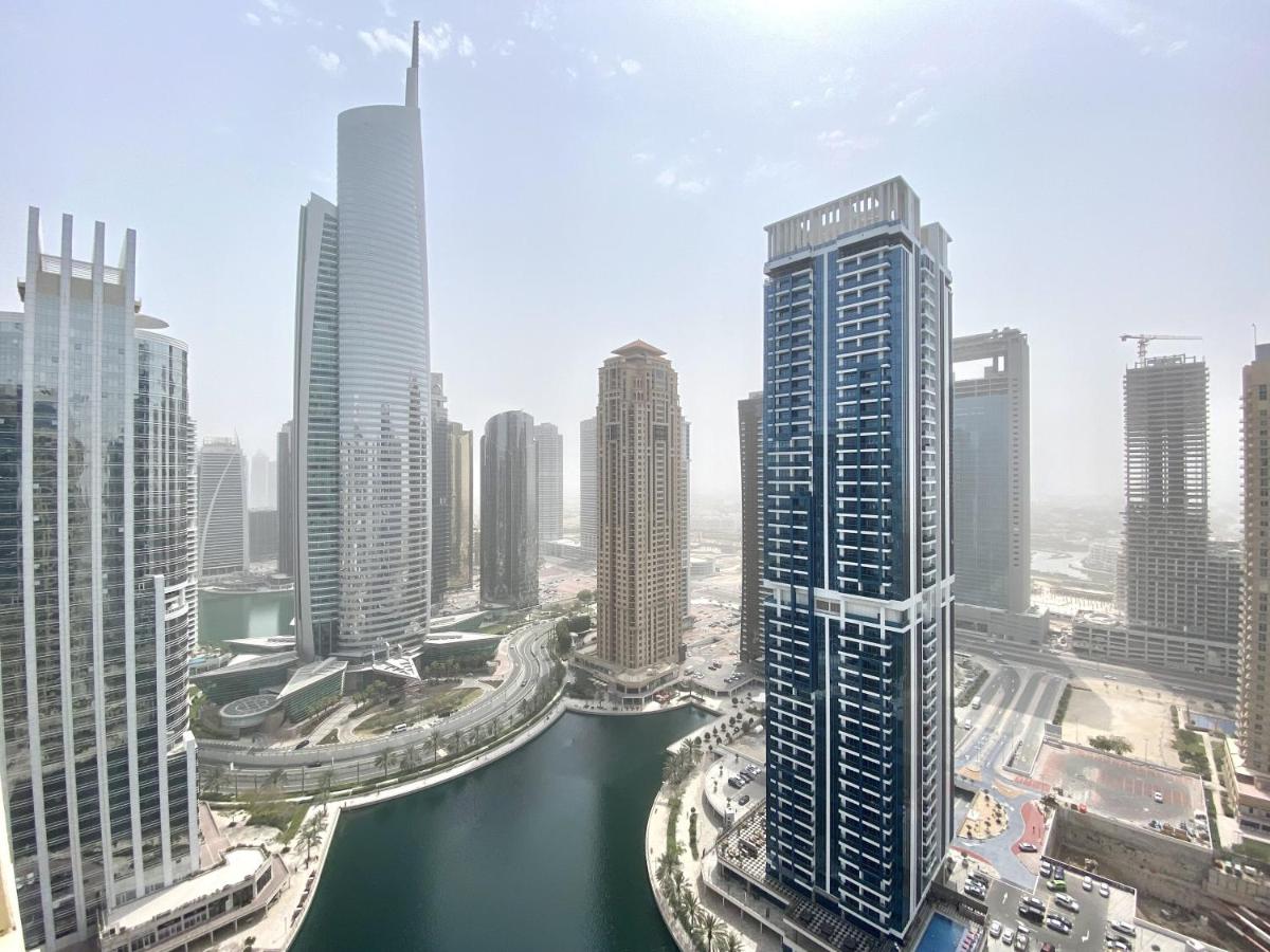 LV13 - Elegant Studio in Lake View Tower