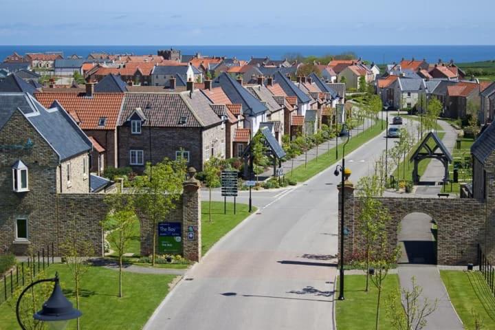 Filey Bay Beach House Step Free Accommodation The Bay Filey with ev car point view 5