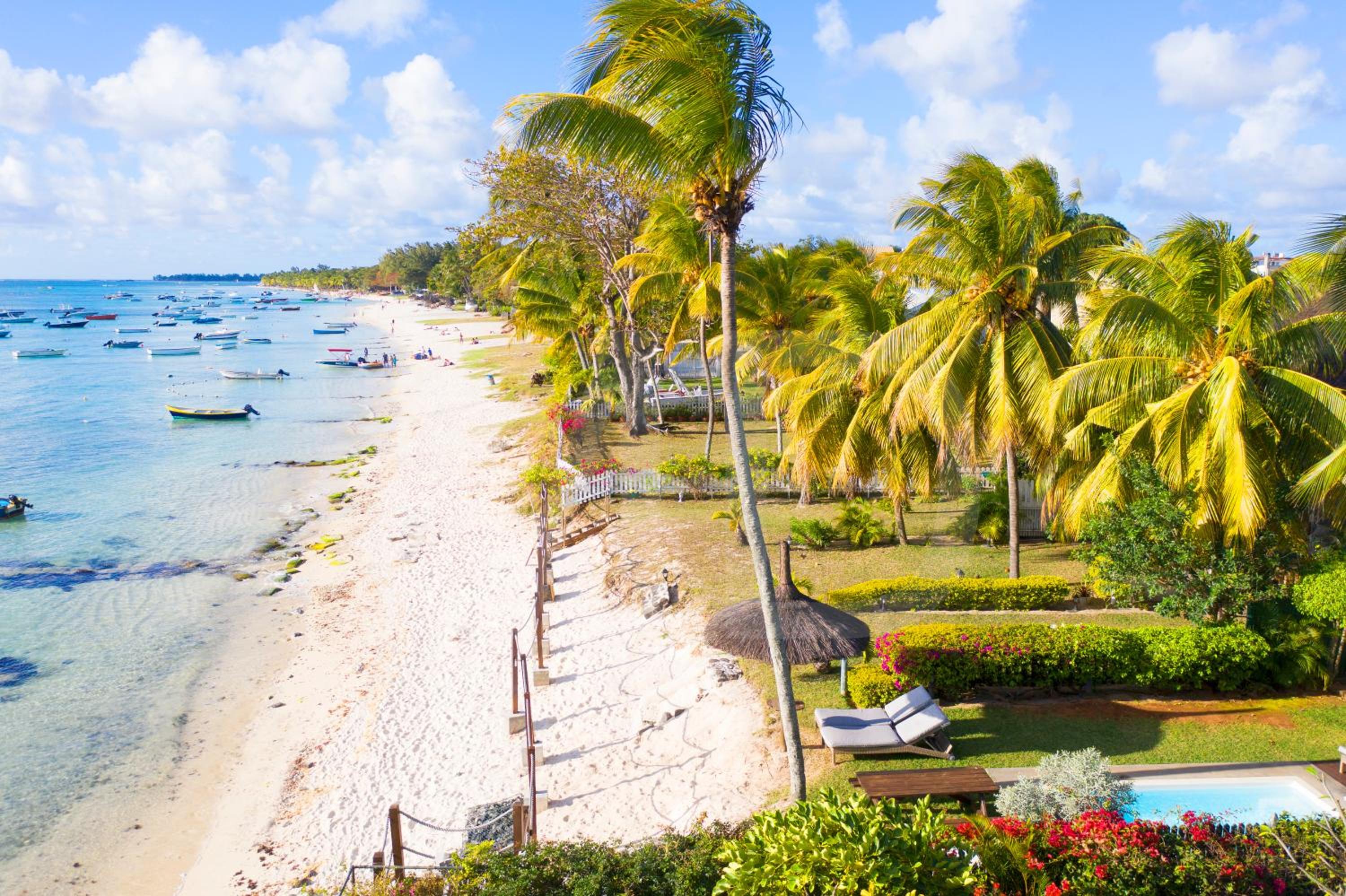 Caro's Beachfront