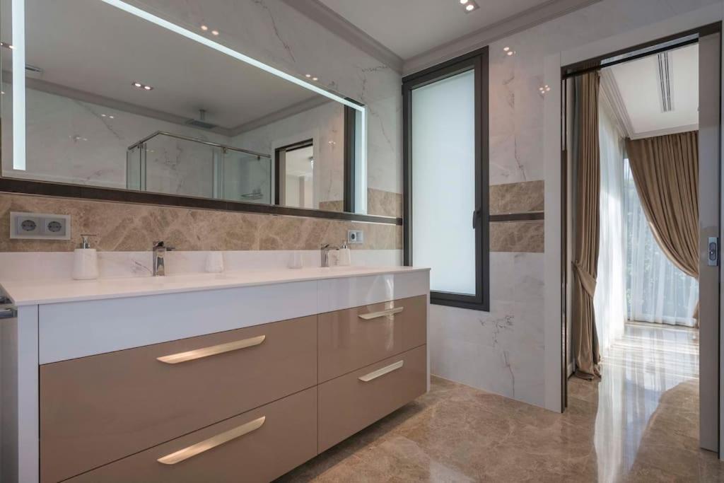 LUXURY VILLA Castelldefels playa.