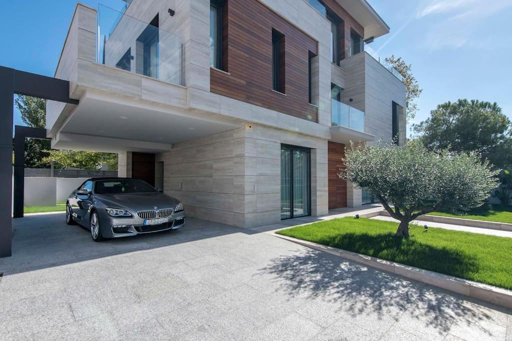 LUXURY VILLA Castelldefels playa.