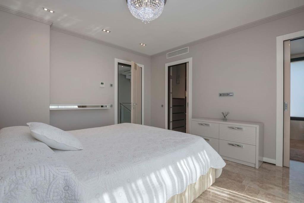 LUXURY VILLA Castelldefels playa.