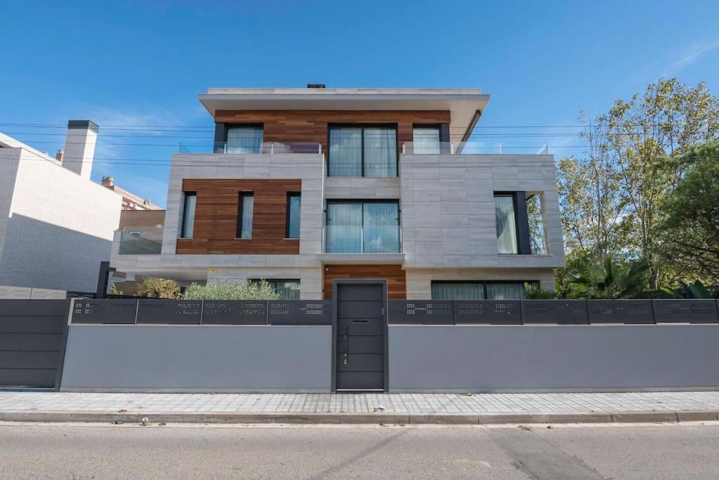 LUXURY VILLA Castelldefels playa.
