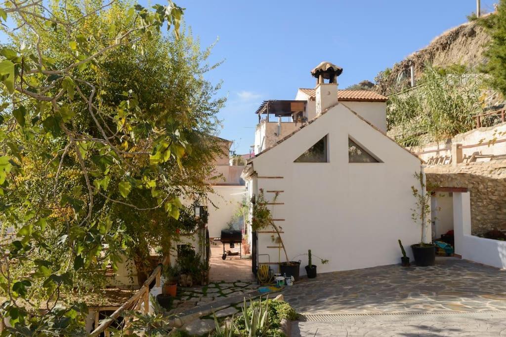 El Encanto