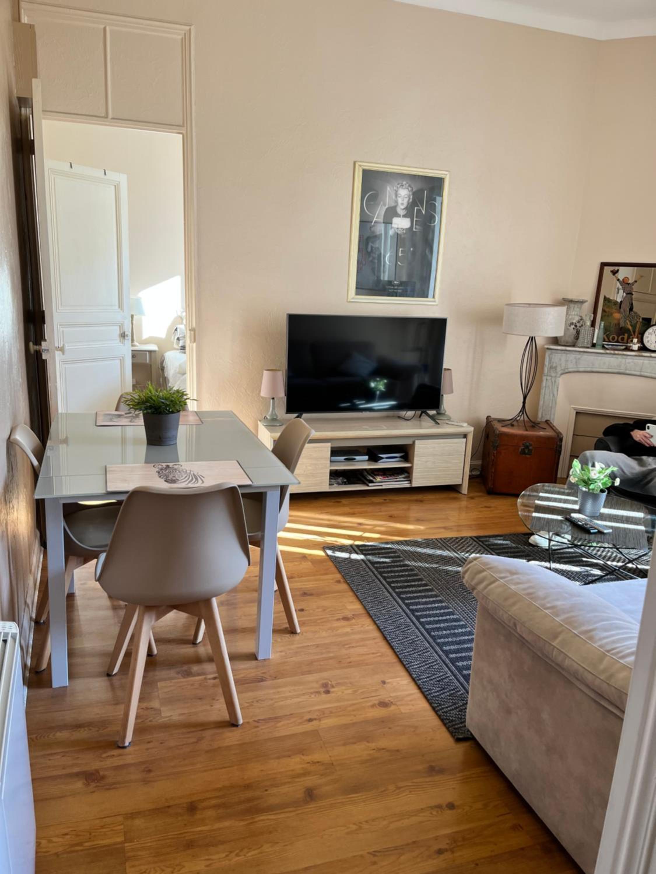 2 pièces cannes centre photo 5