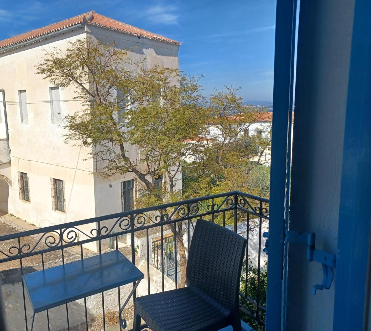 Balcony & Terrace