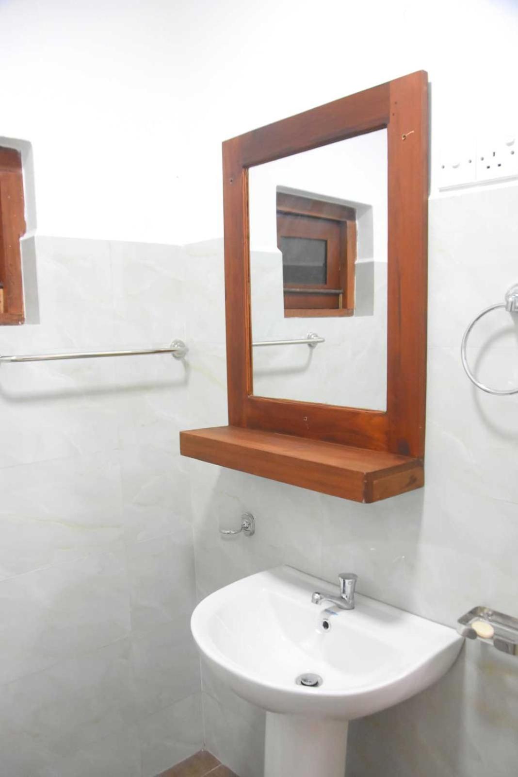 Ranathisara Grand
