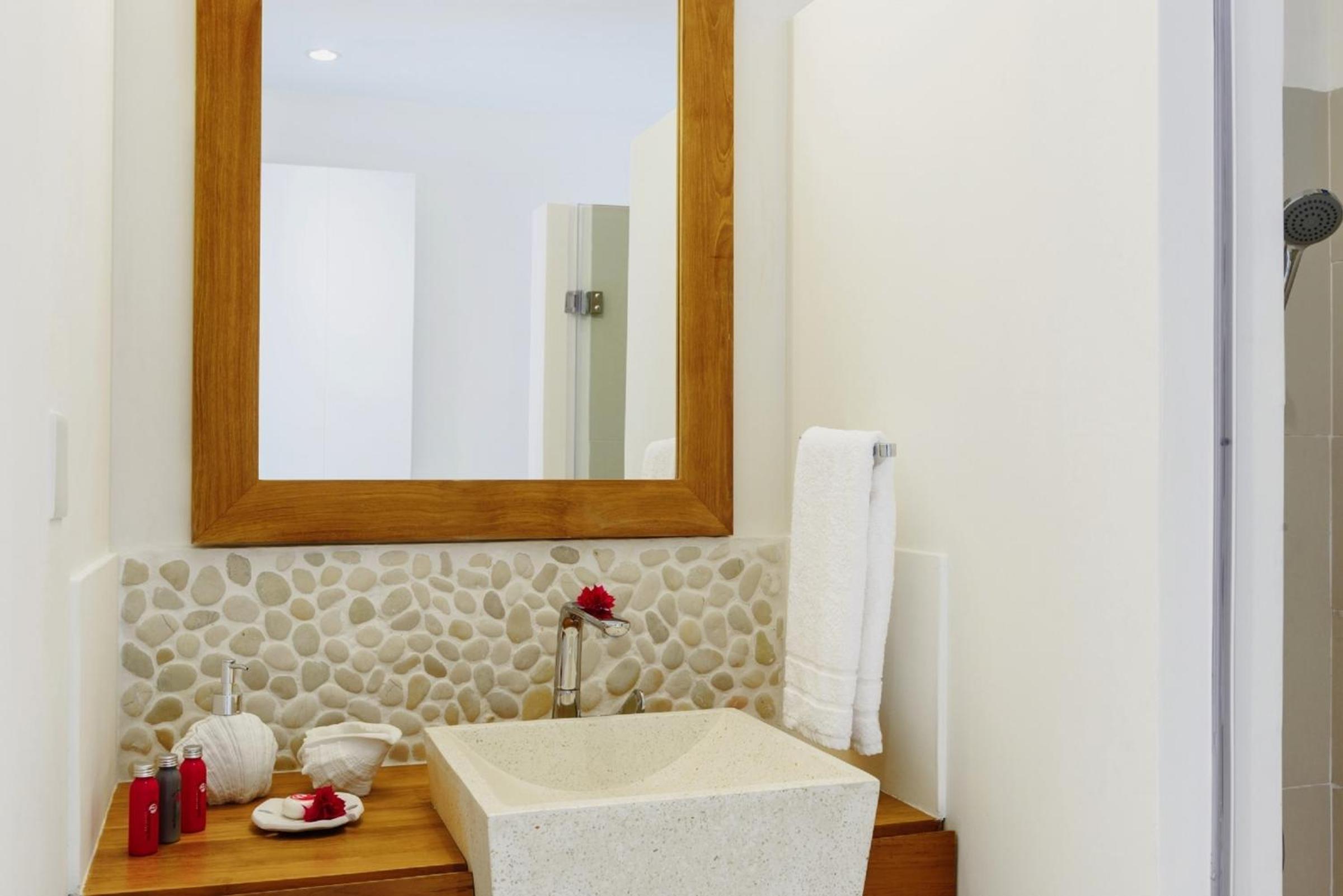 Myra Seafront Suites by LOV Mauritius