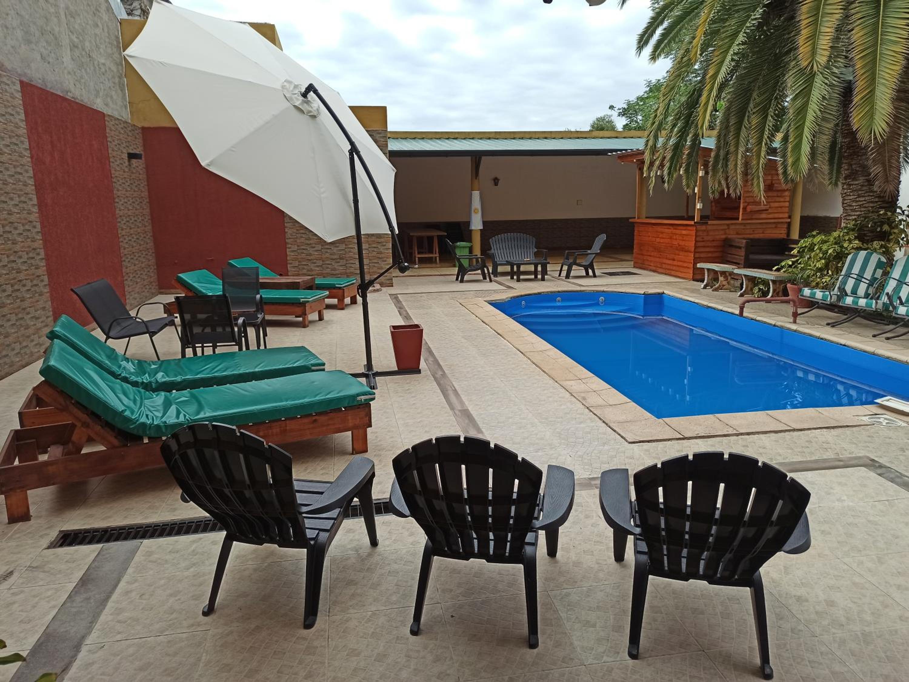 El Descanso Hotel