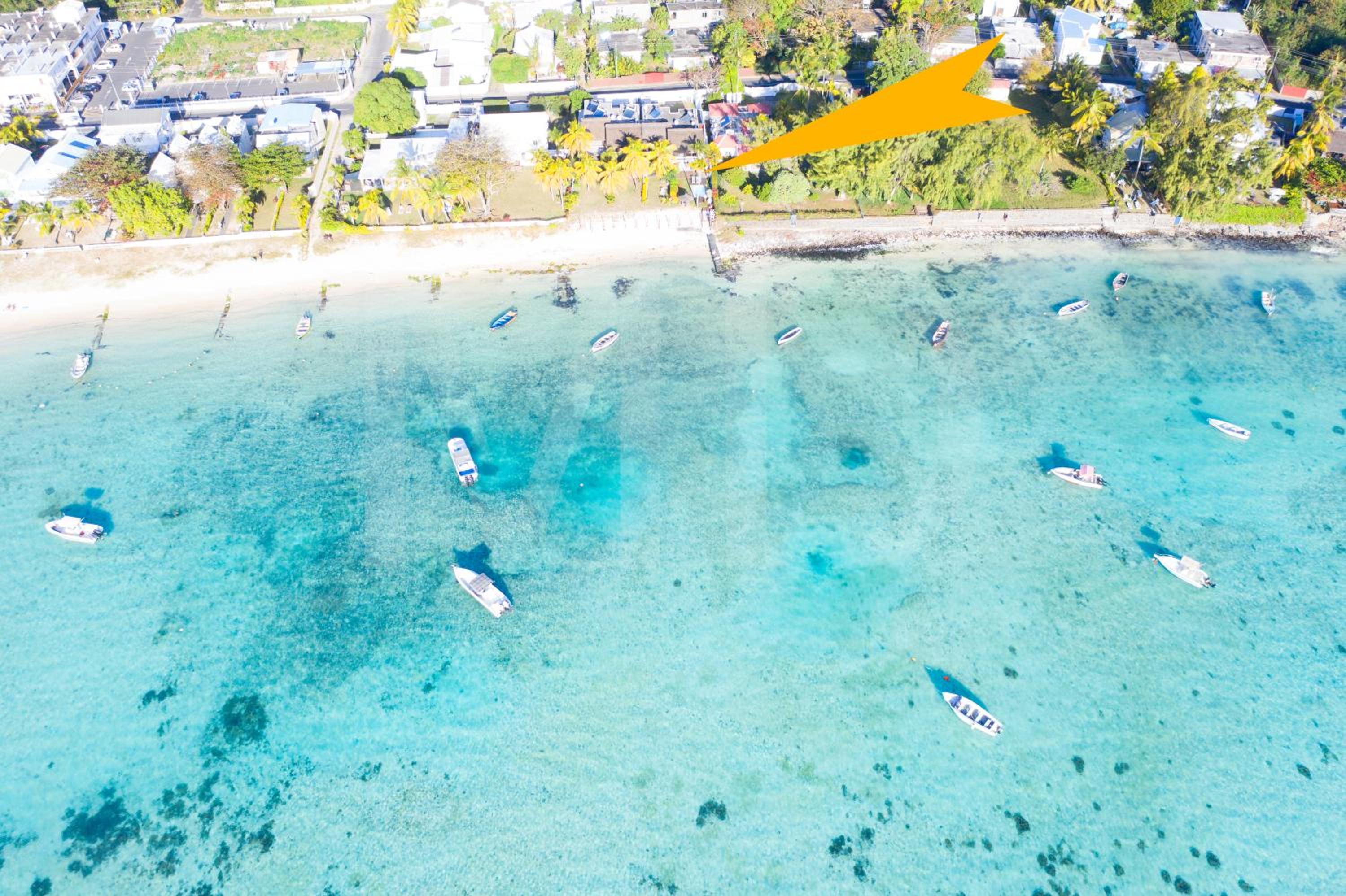 Caro's Beachfront