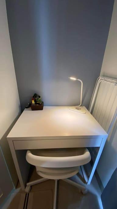 Fully equipped 1BR Condo at Shore2 near to MOA view 2