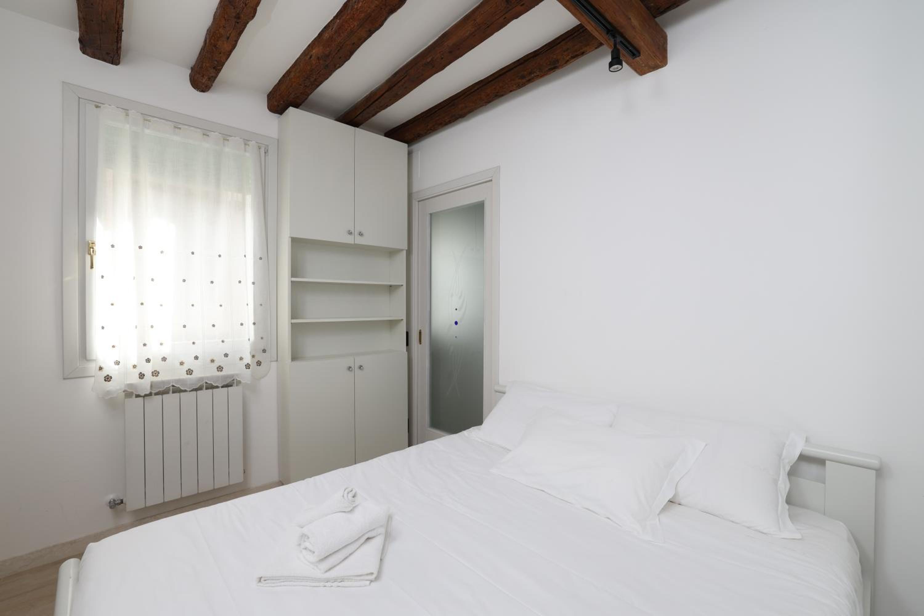 Ca Giardini Apartments in Biennale by Bricola Apartments
