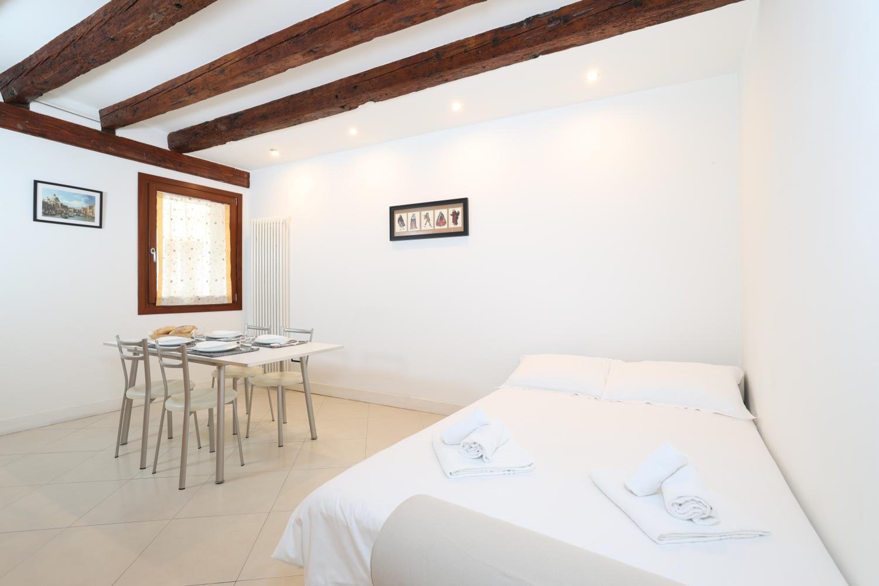 Bricola Biennale Apartments