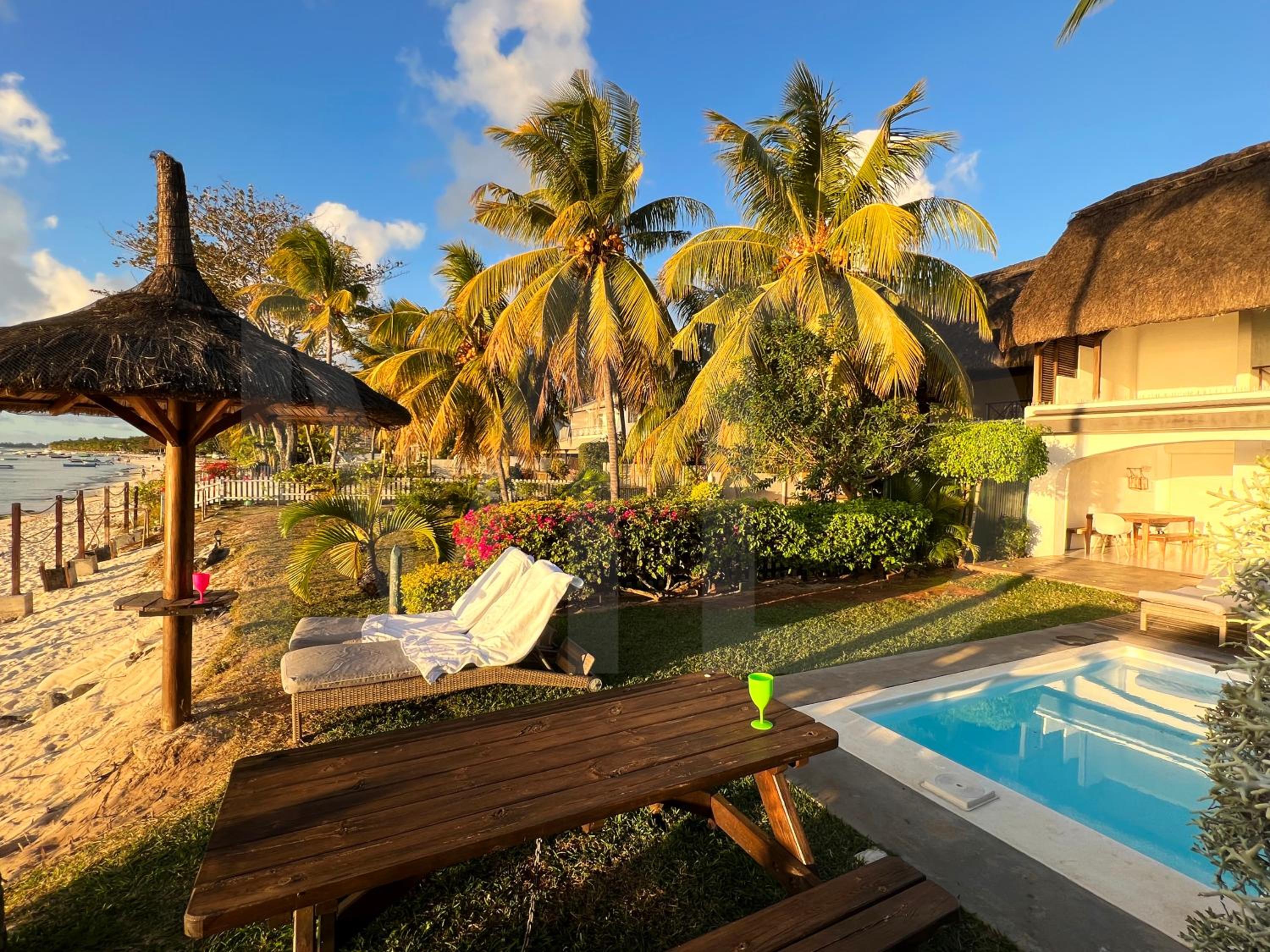 Caro's Beachfront