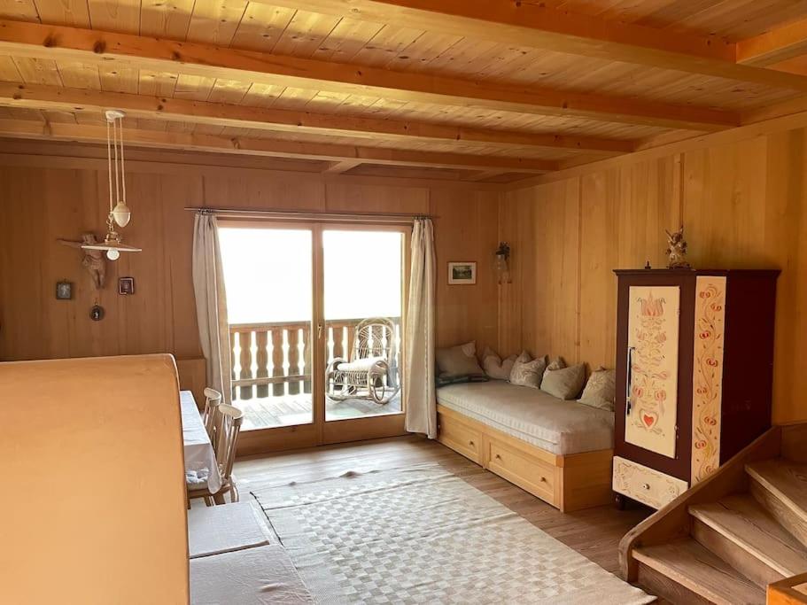 Chalet am Waldrand view 4
