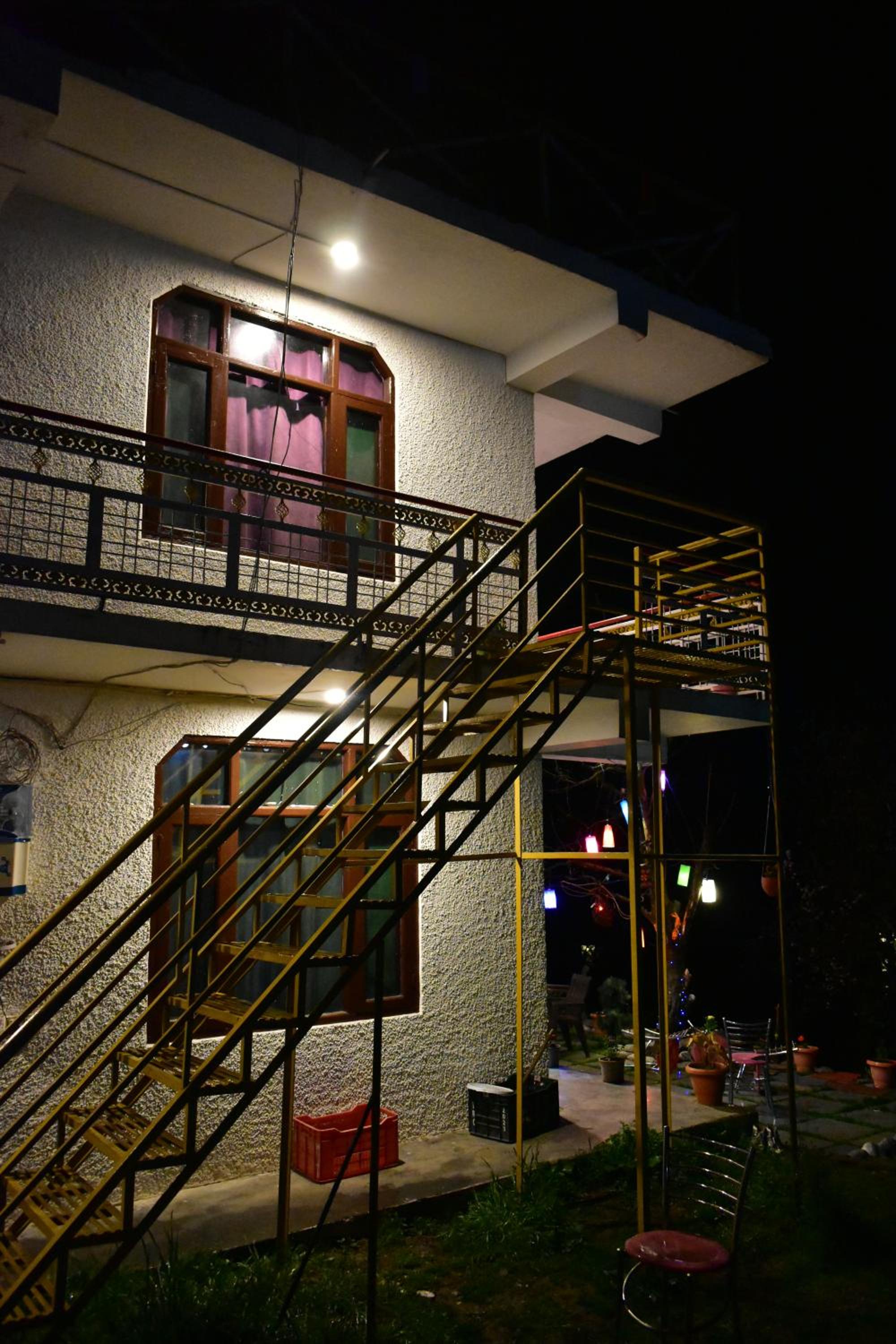 Photo 10