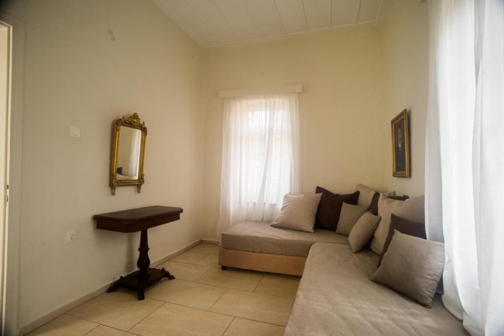 Tatiana's Garden House view 5