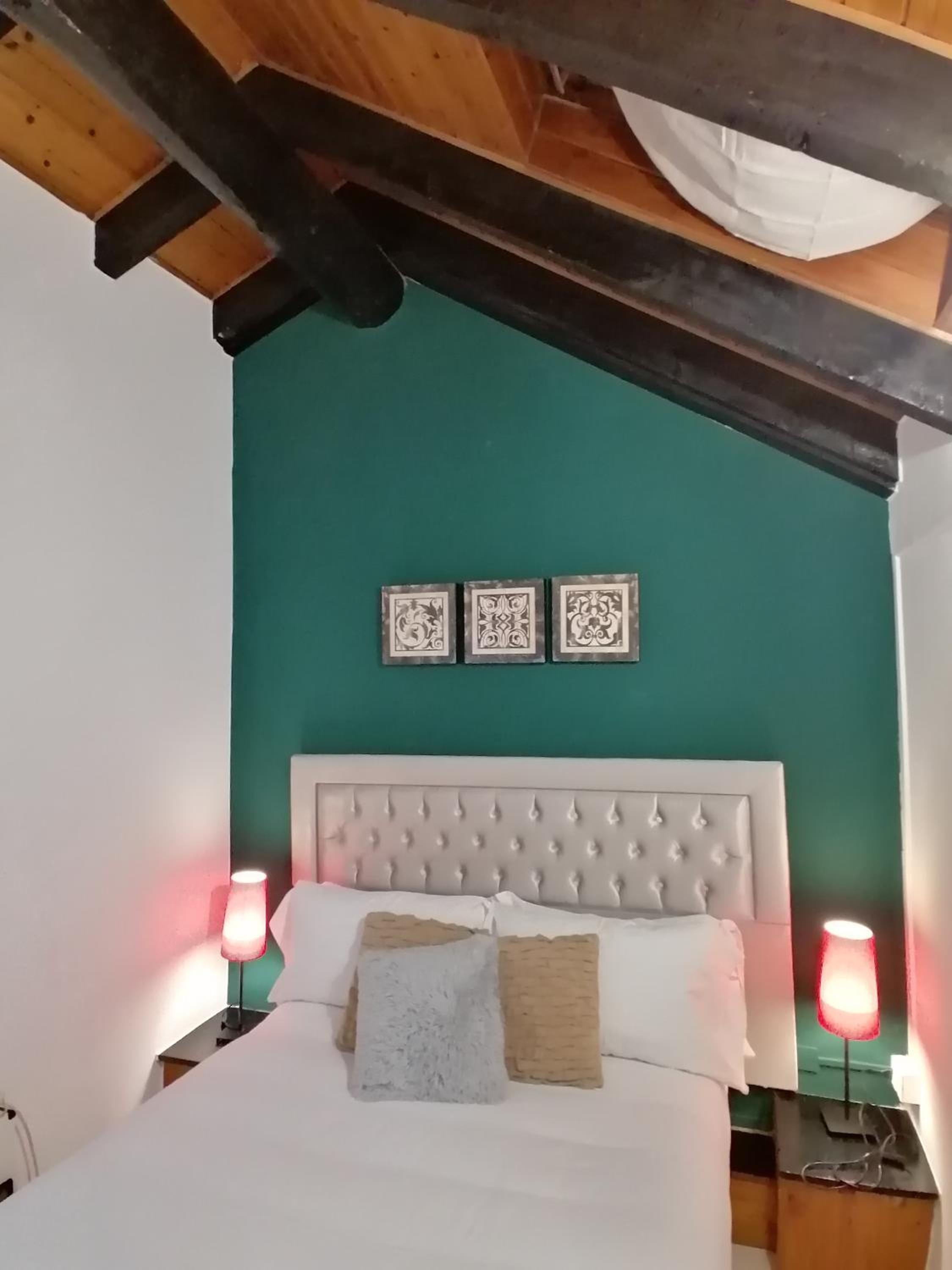 Mercanti Attic Version photo 2