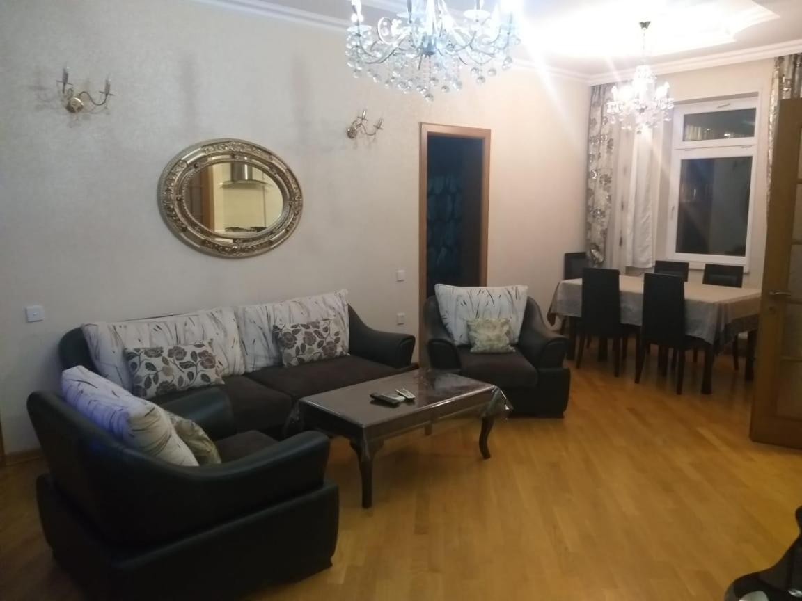 xoroshoya 3 komnotnaya kvartira na tarqovim