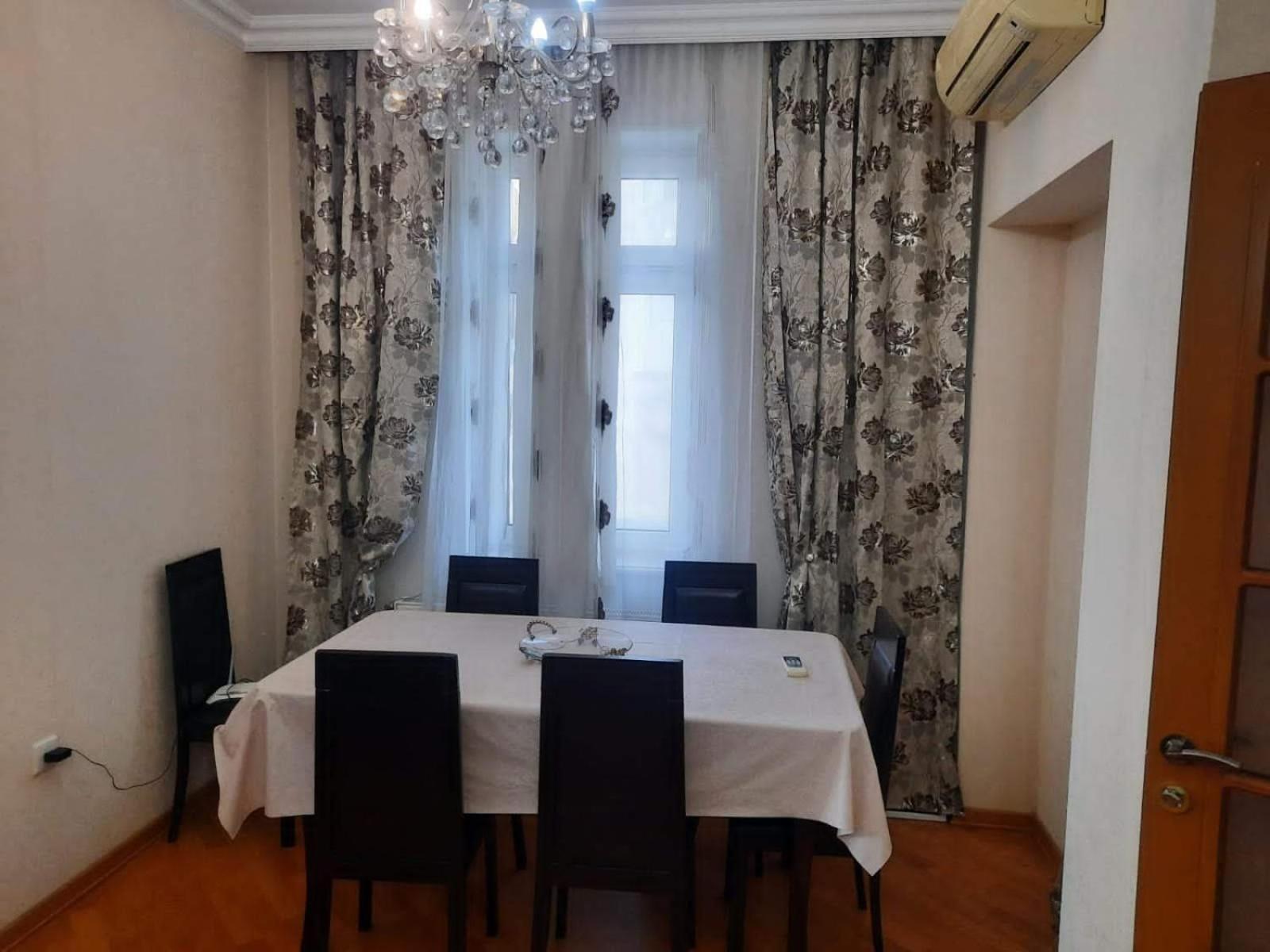 xoroshoya 3 komnotnaya kvartira na tarqovim