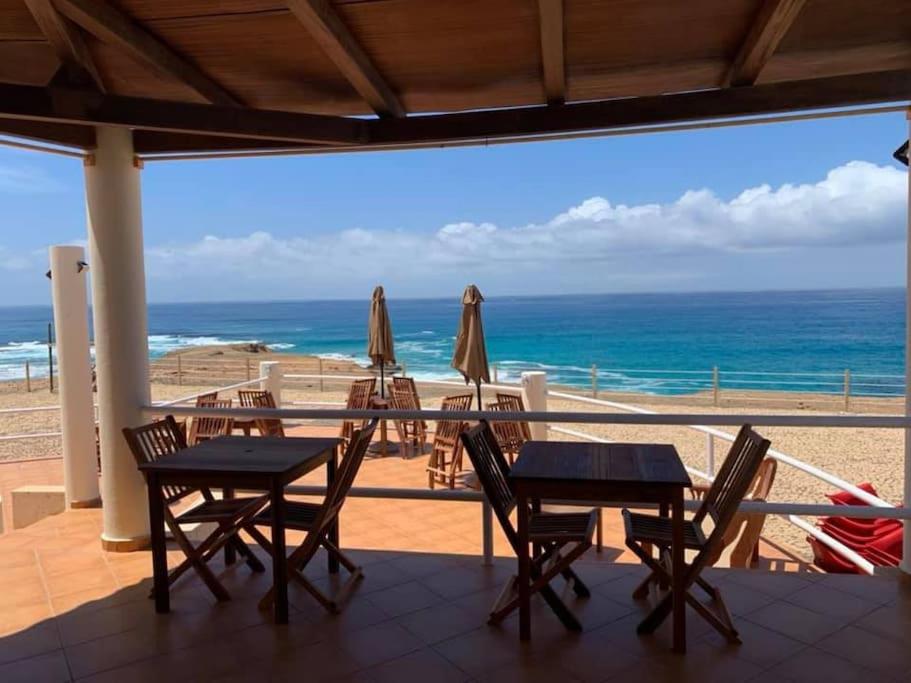 Cosy & Relax Yellow House 5mn walk from the beach!