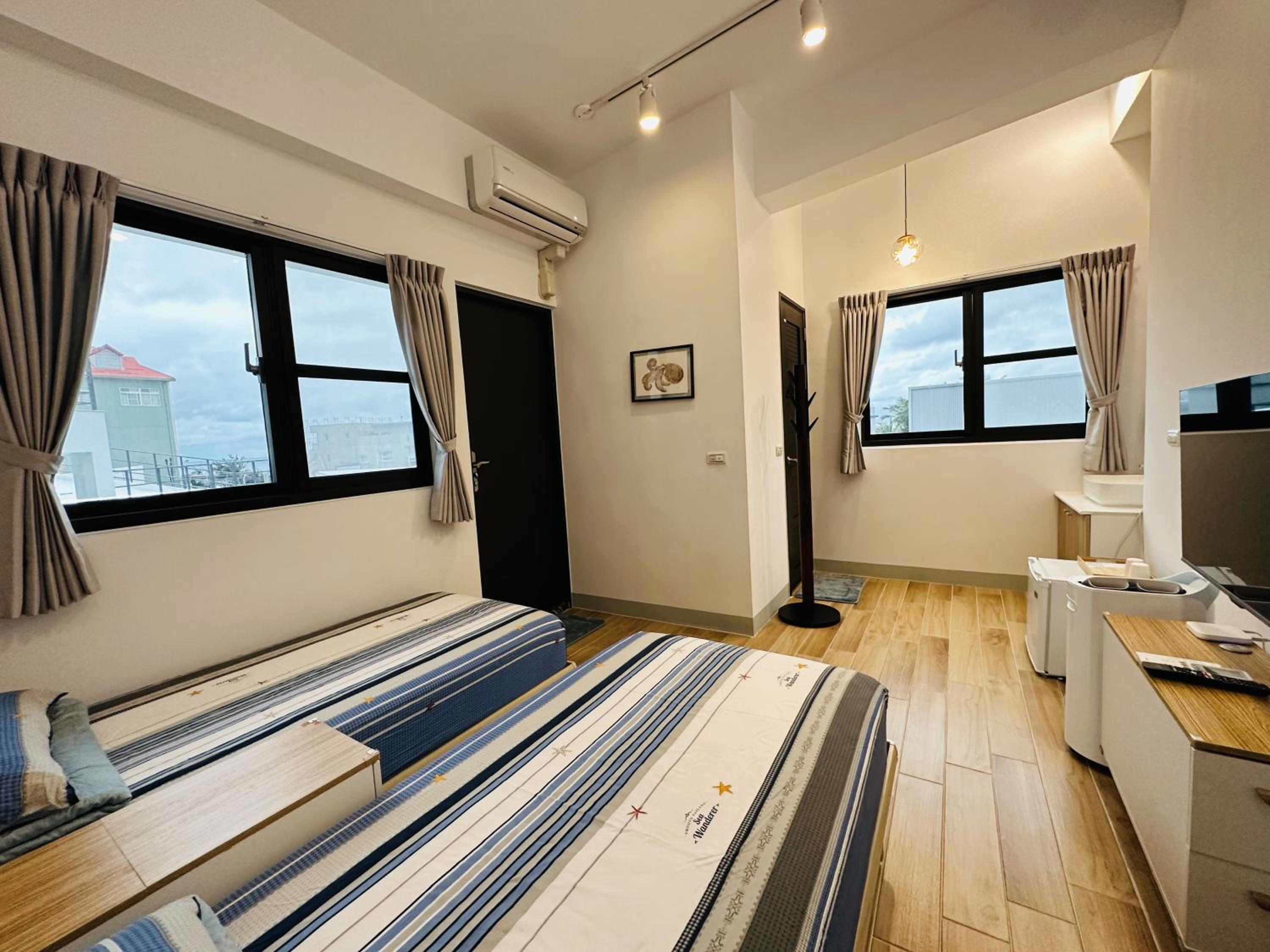 Oceans Explore Hostel