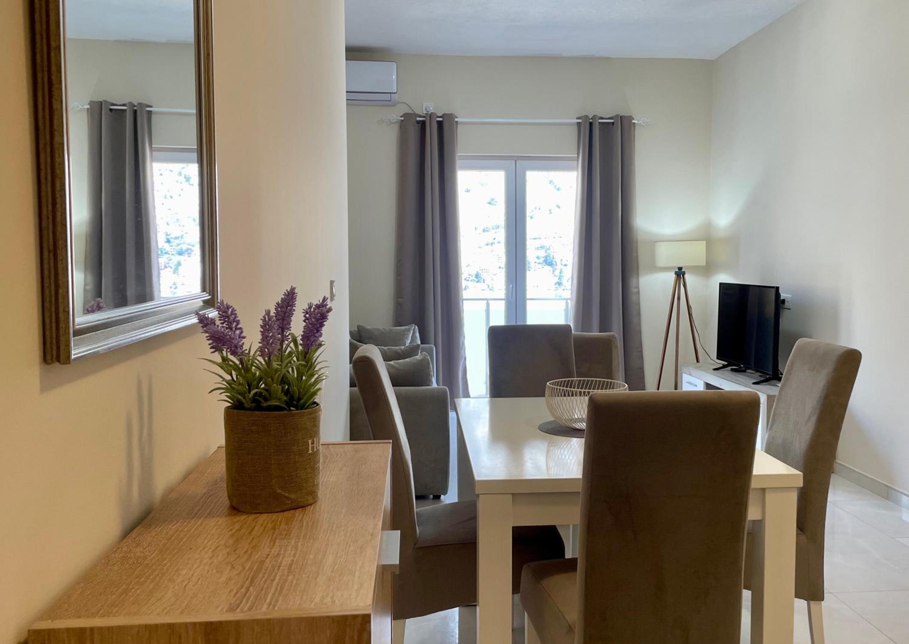 Apartments Seaview Estate Radovic view 3