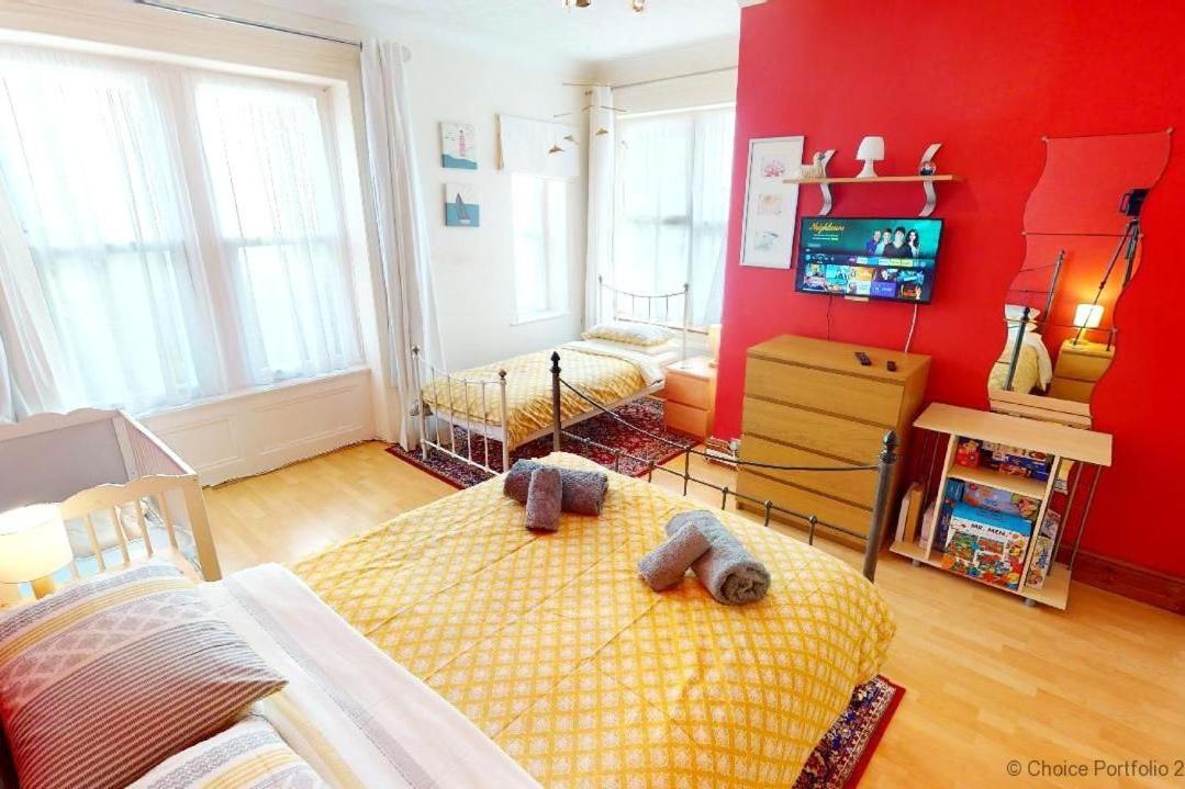 WOOLACOMBE HIBISCUS 2 Bedrooms view 3