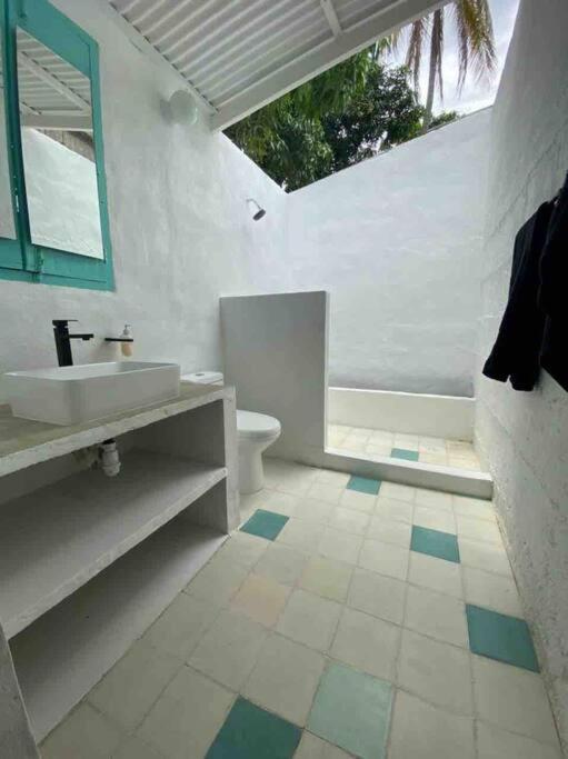 Habitación king 3 personas, casa compartida en Casa Menta