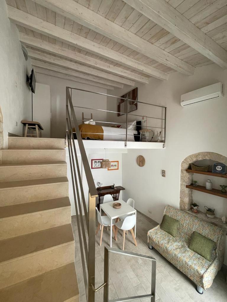Casa Shekelesh